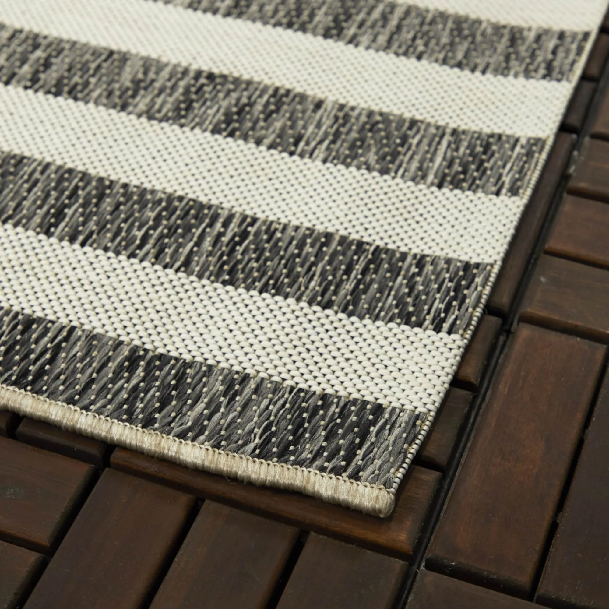 Addison Geometric Striped Indoor/Outdoor Area Rug