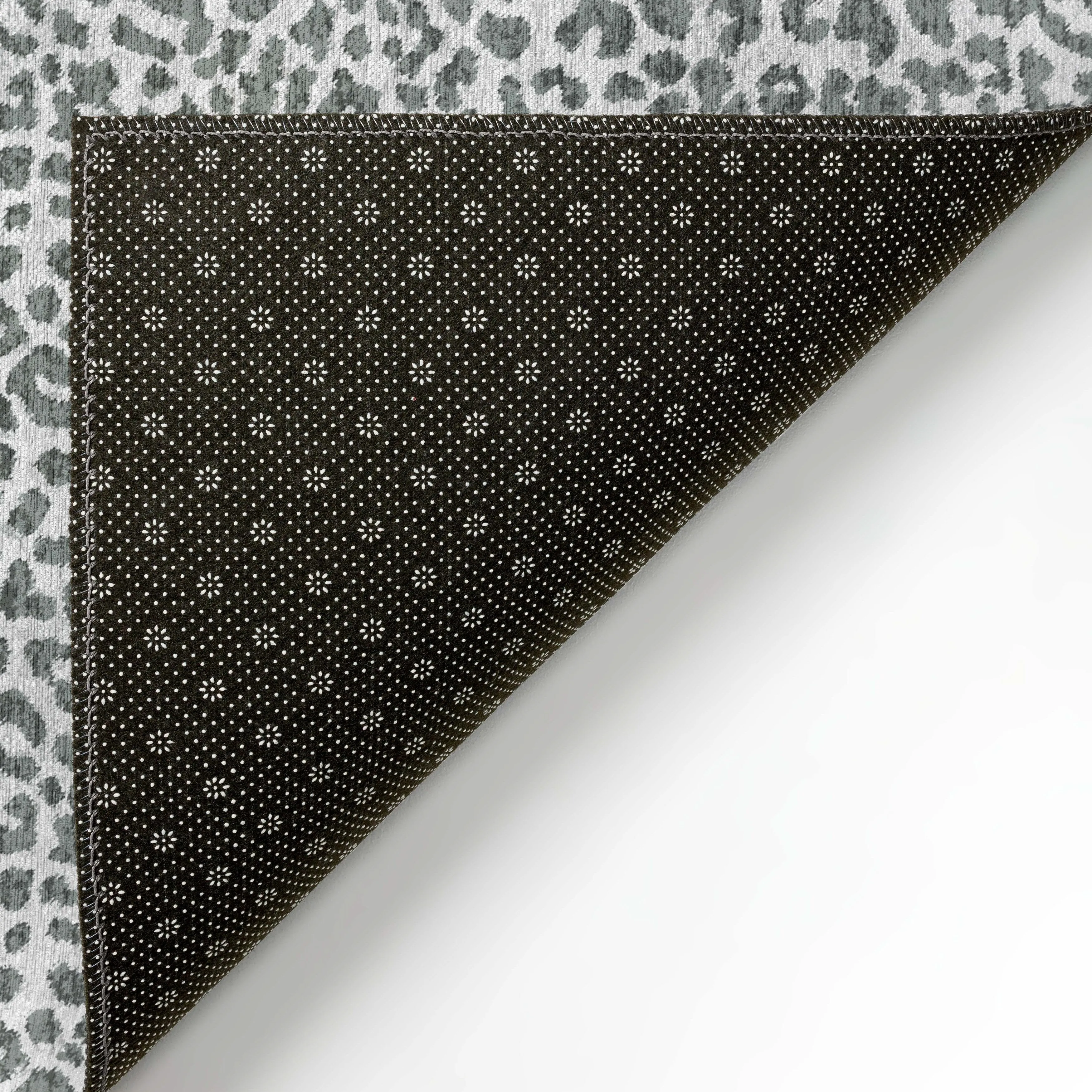 Addison Indoor/ Outdoor Safari Leopard Animal Print Washable Area Rug