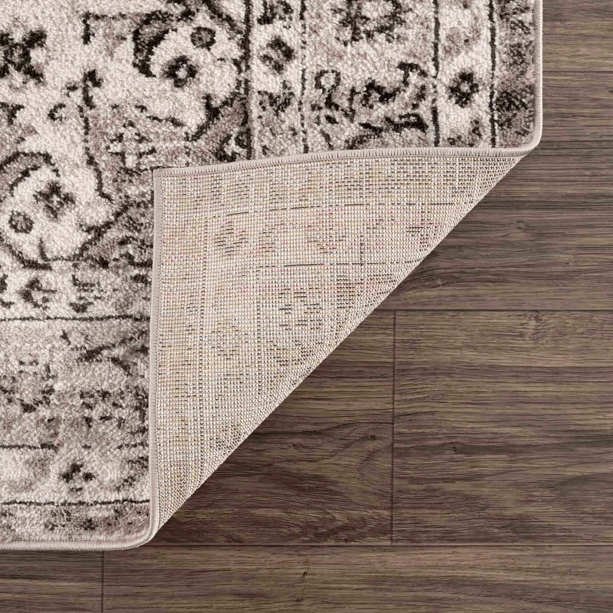Albie Oriental Persian Medallion Area Rug