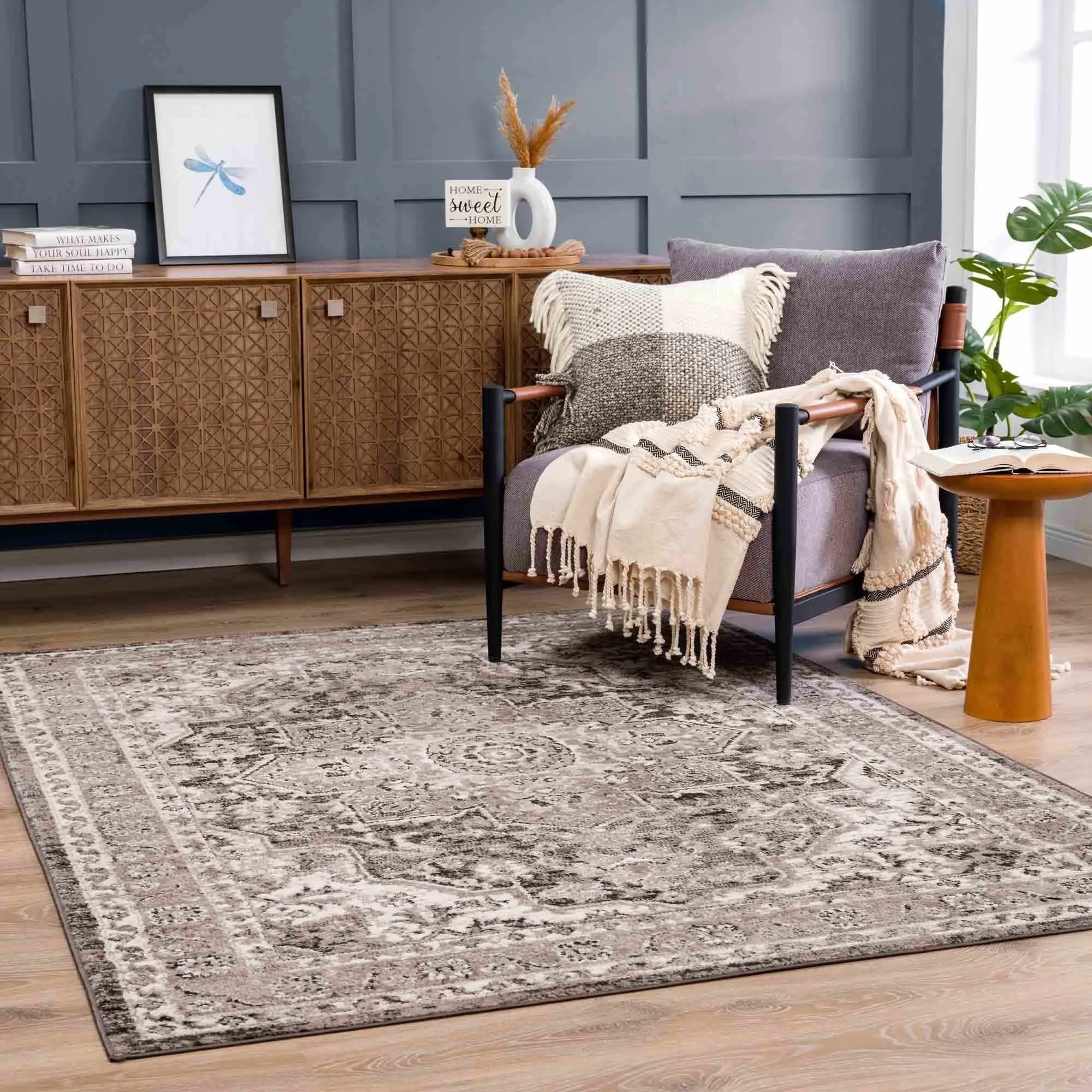 Albie Oriental Persian Medallion Area Rug