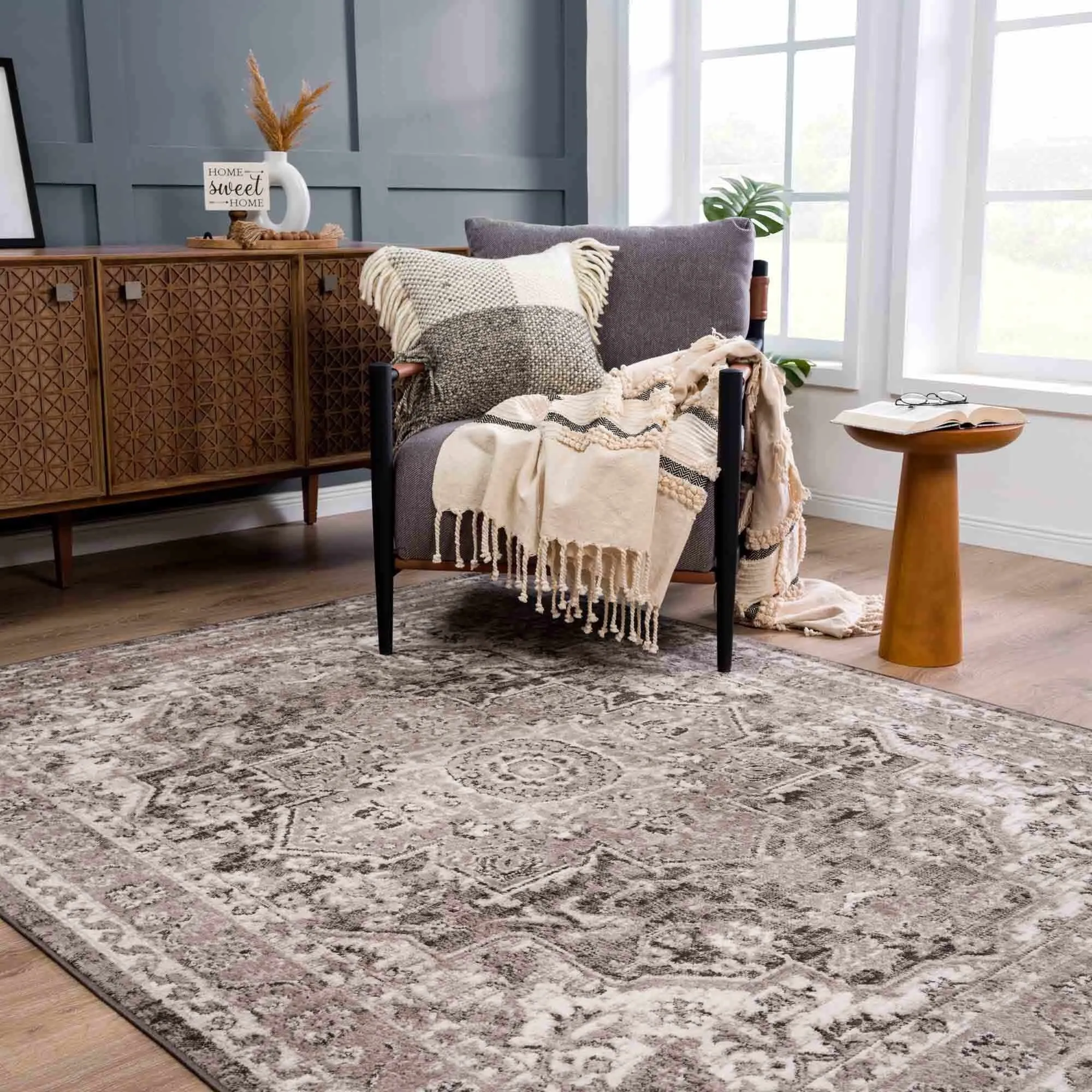 Albie Oriental Persian Medallion Area Rug