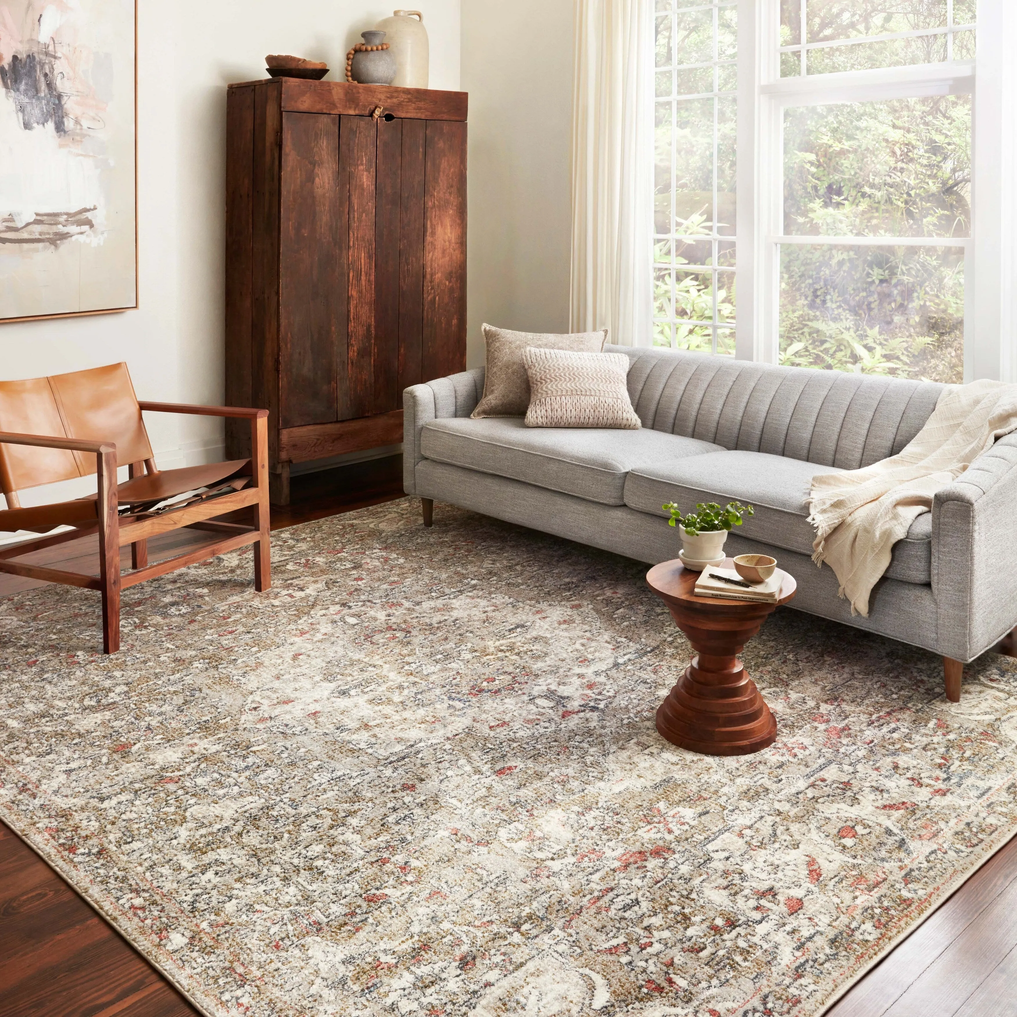 Alexander Home Valeria Distressed Medallion Area Rug