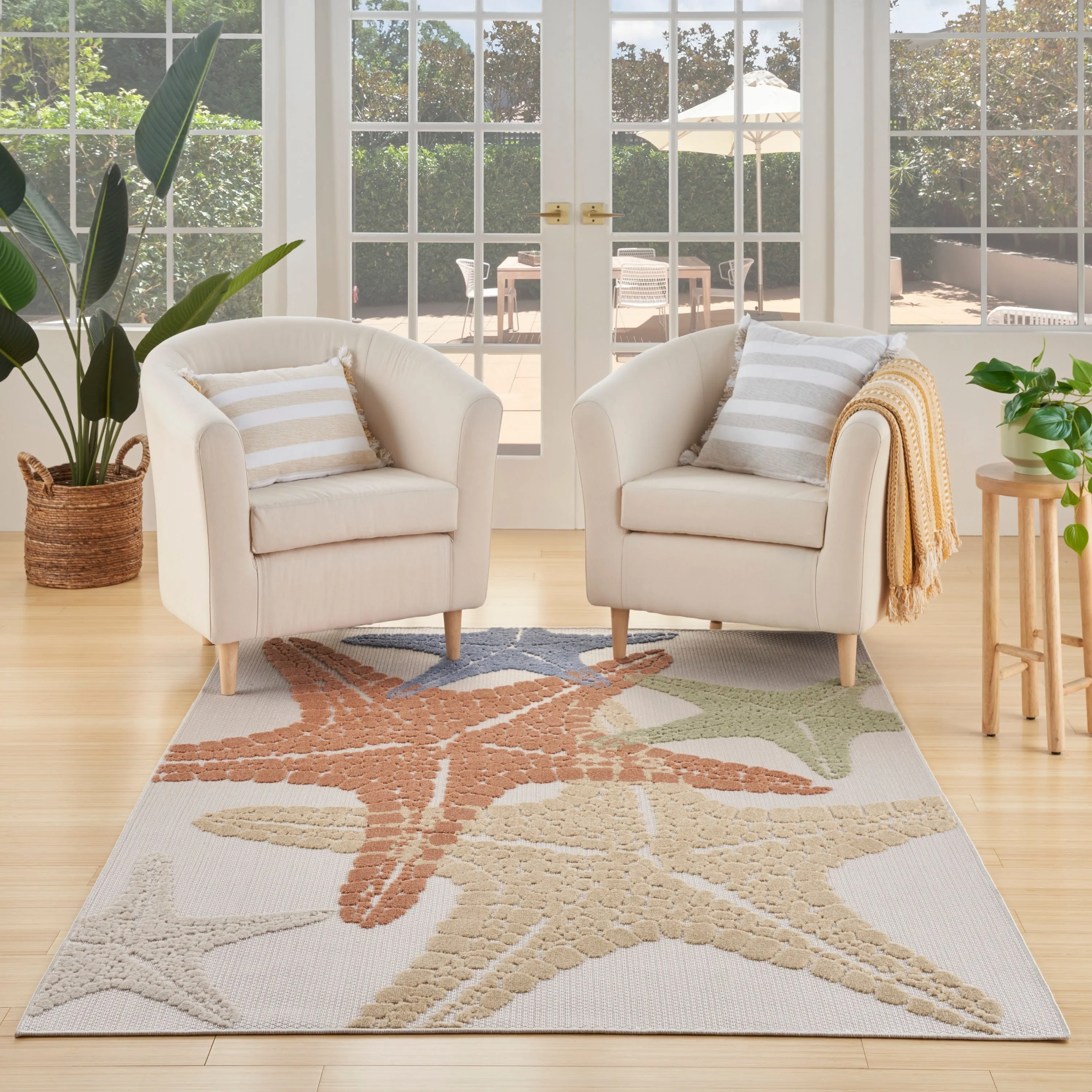 Aloha Coastal Starfish Beach Indoor/Outdoor Area Rug