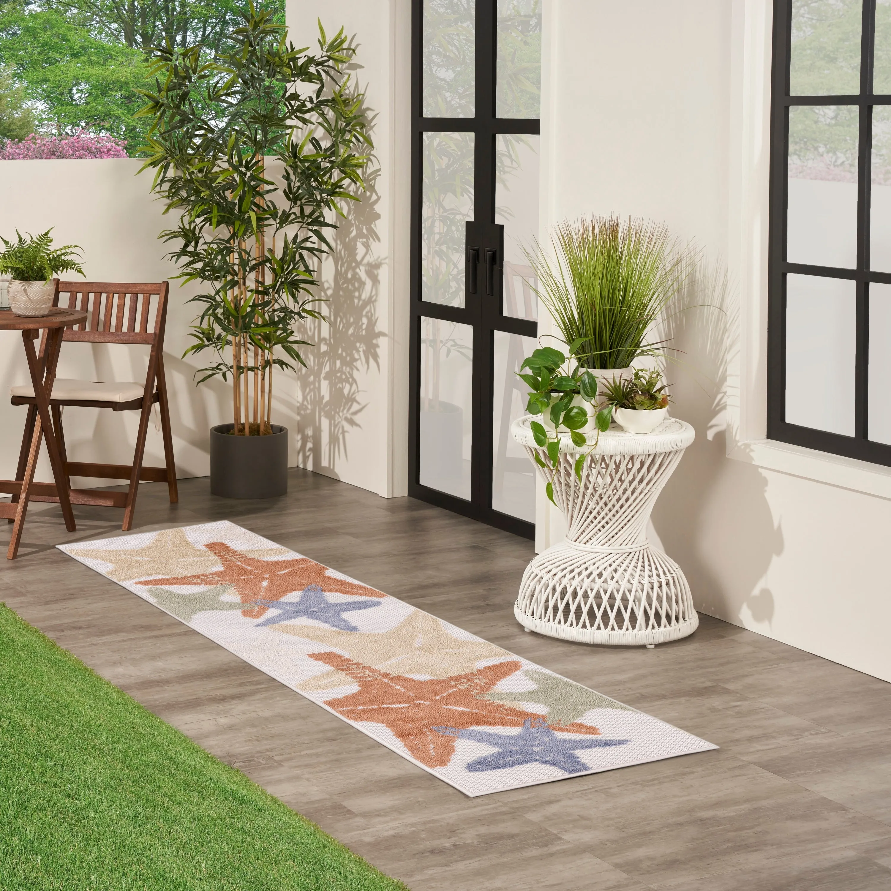 Aloha Coastal Starfish Beach Indoor/Outdoor Area Rug