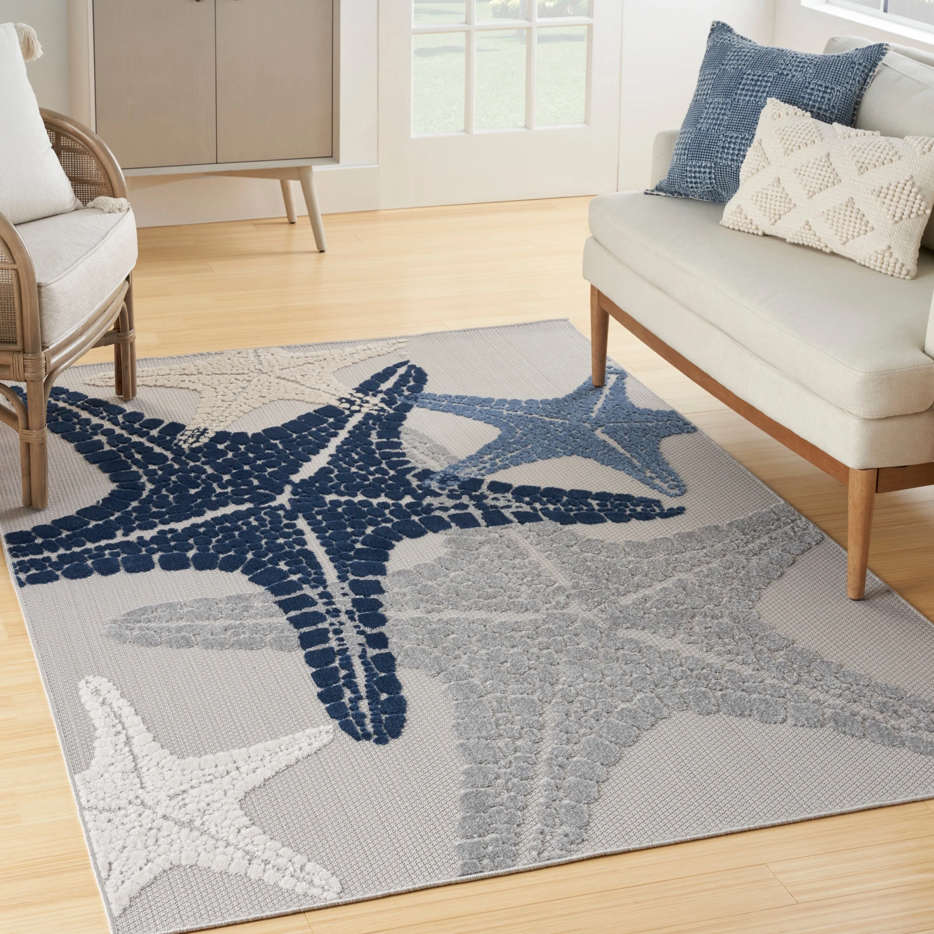 Aloha Coastal Starfish Beach Indoor/Outdoor Area Rug