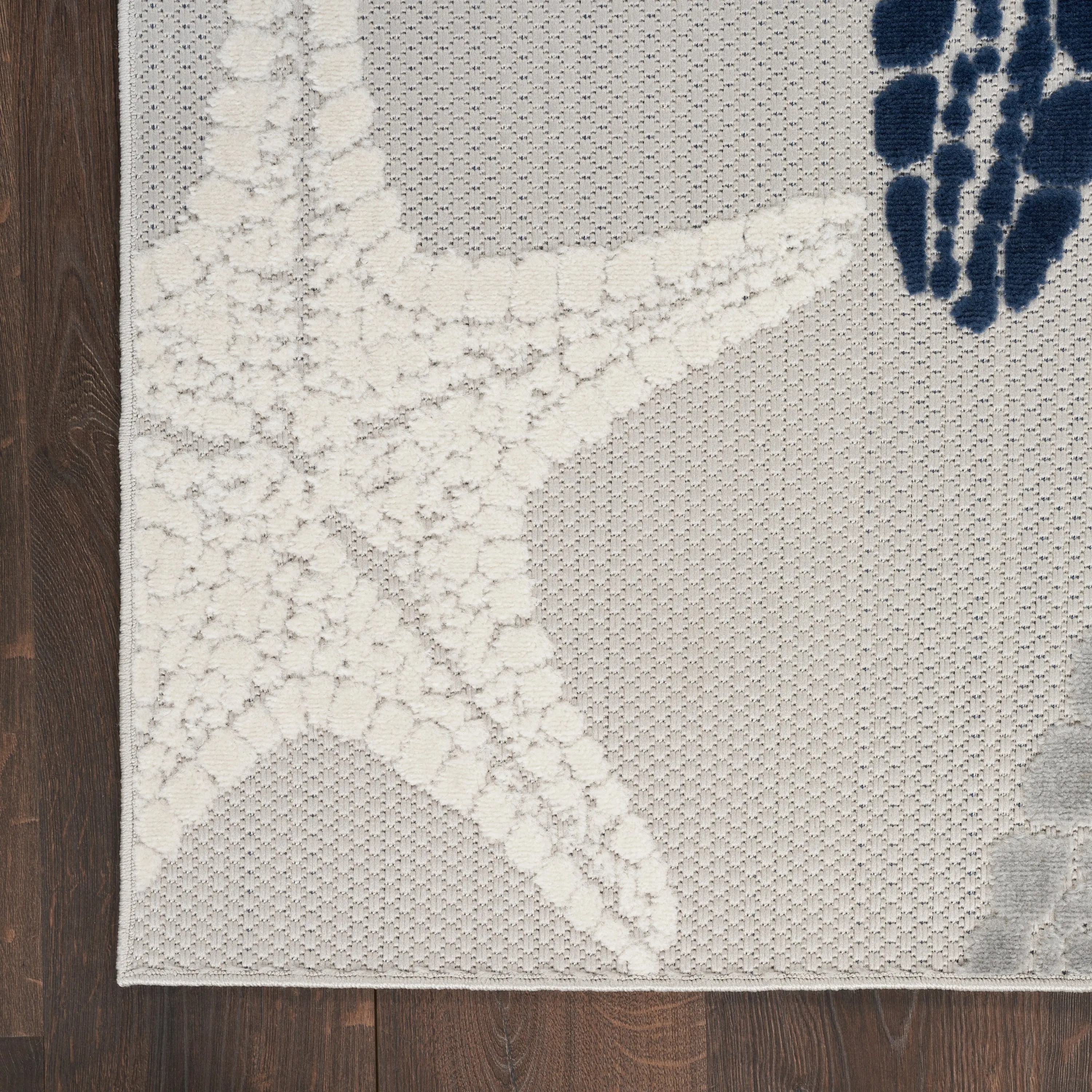 Aloha Coastal Starfish Beach Indoor/Outdoor Area Rug