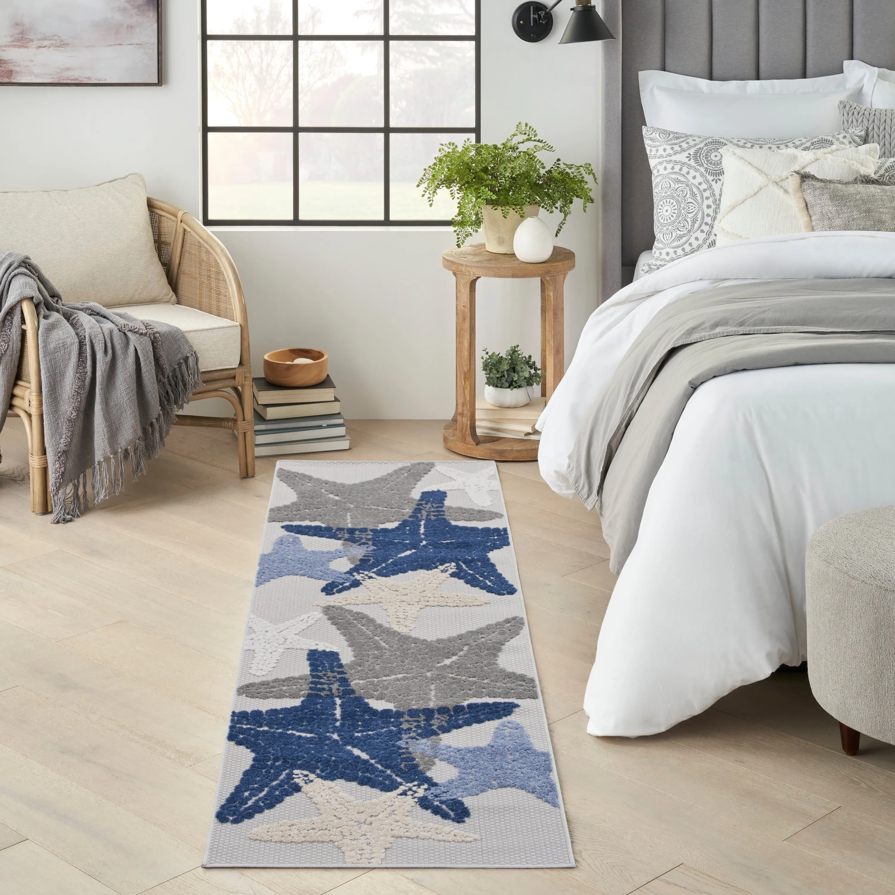 Aloha Coastal Starfish Beach Indoor/Outdoor Area Rug
