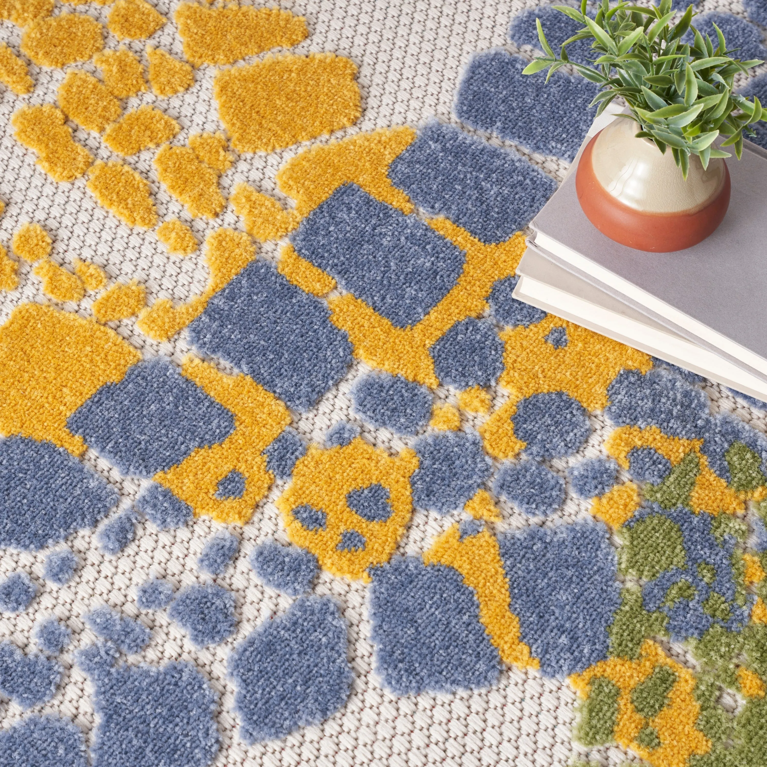 Aloha Coastal Starfish Beach Indoor/Outdoor Area Rug