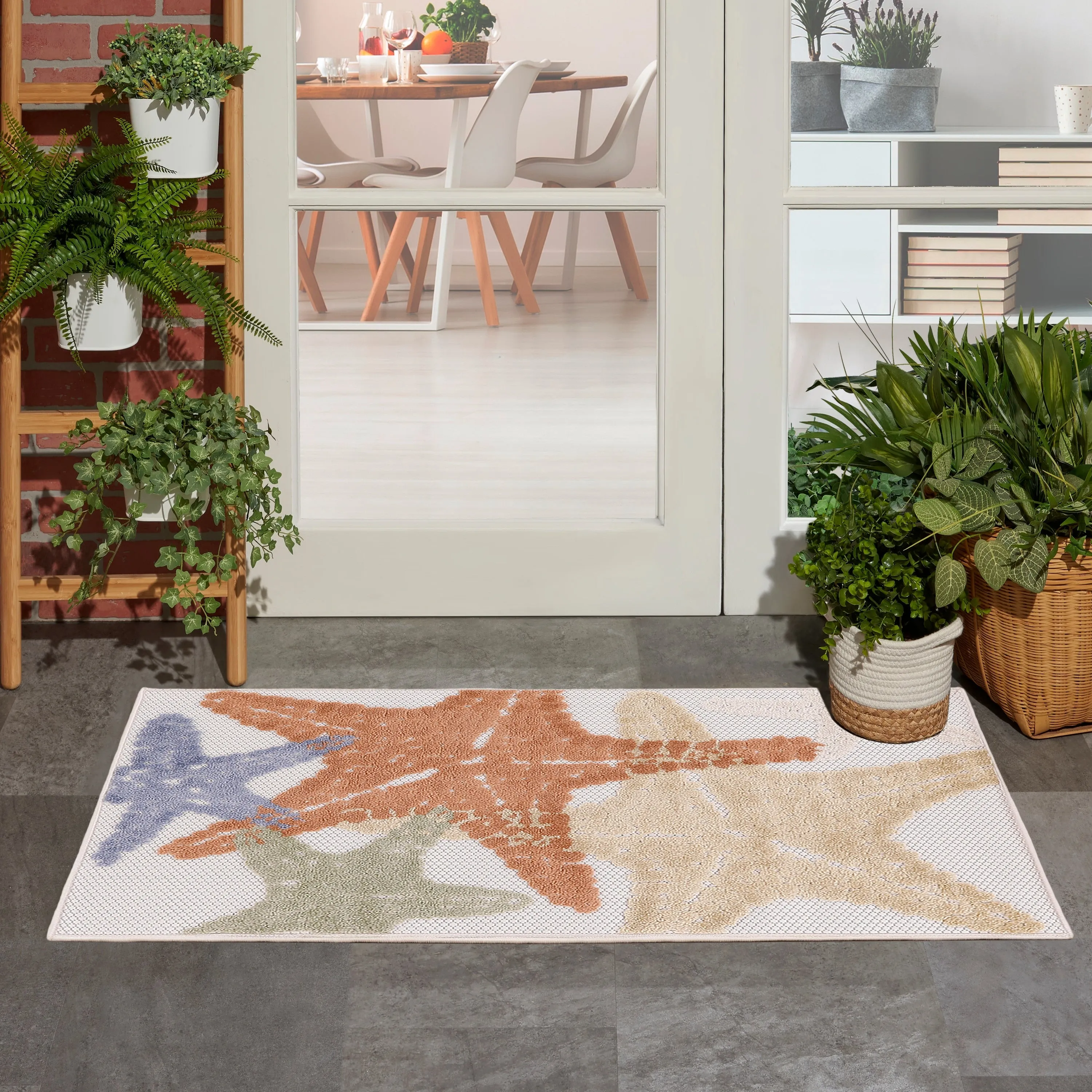 Aloha Coastal Starfish Beach Indoor/Outdoor Area Rug