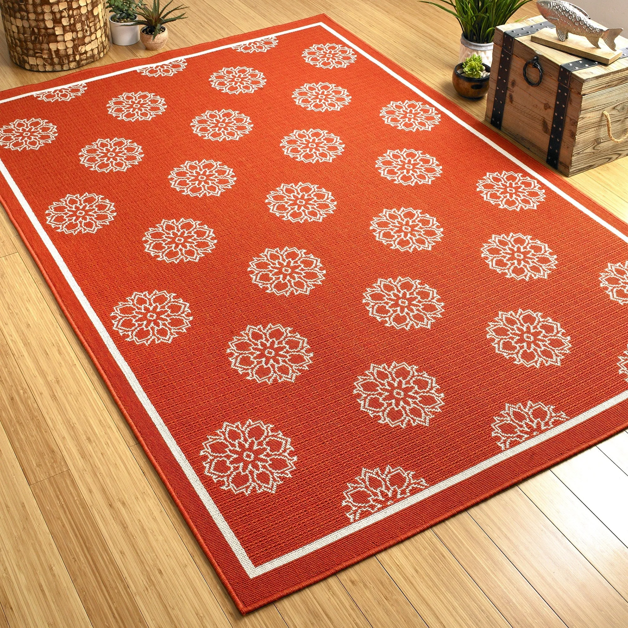 Ambrosi Geometric Medallion Pattern Coastal Indoor/ Outdoor Area Rug