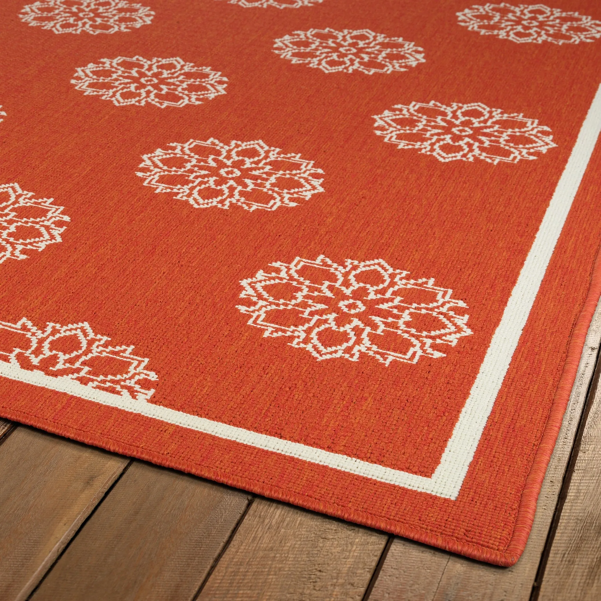 Ambrosi Geometric Medallion Pattern Coastal Indoor/ Outdoor Area Rug