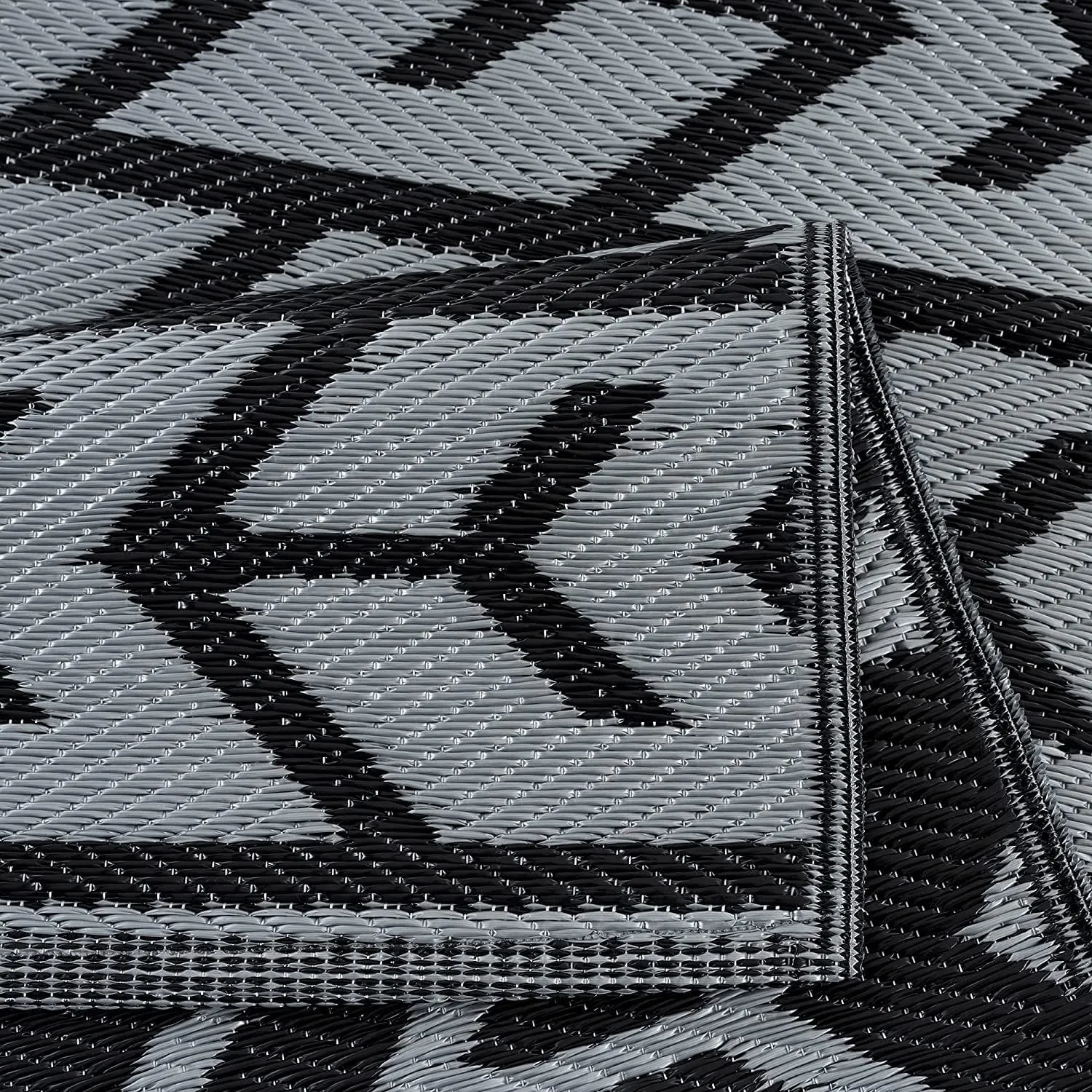 Amsterdam Lightweight Reversible Recycled Plastic Outdoor Floor Mat