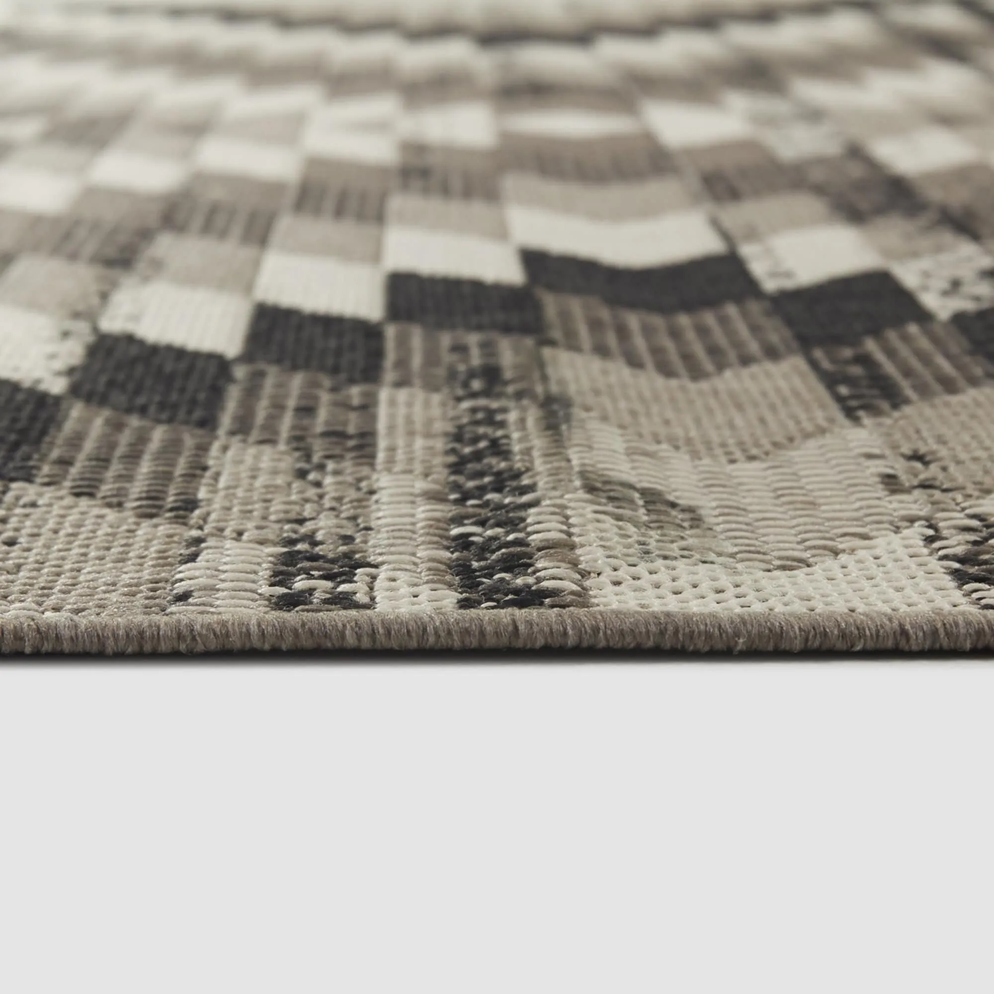 Anita Modern Aztec Trellis Pattern Indoor/ Outdoor Area Rug