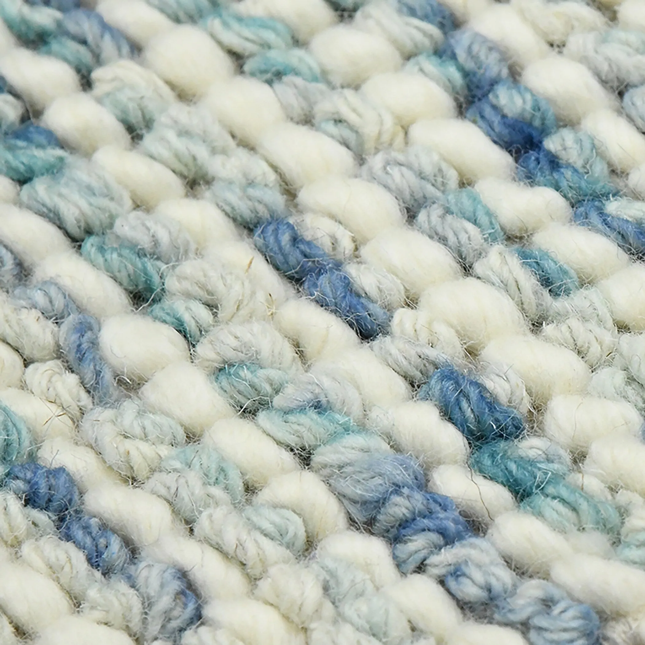 Cableknit Casual Hand-Woven Wool and Cotton Area Rug