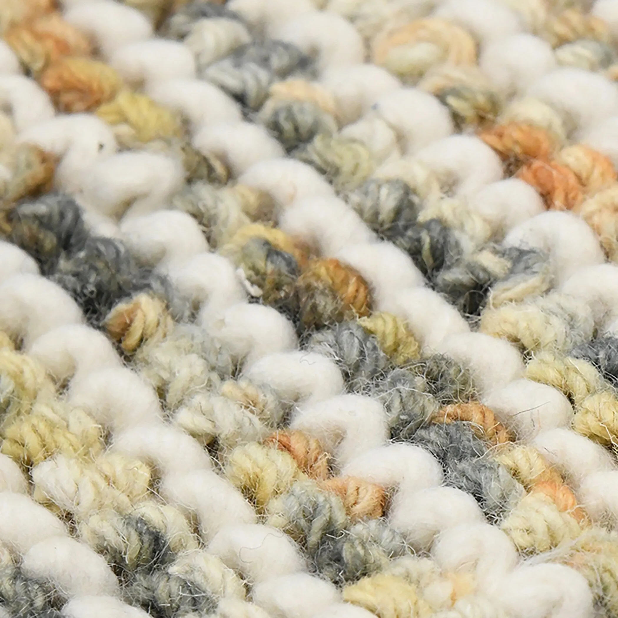 Cableknit Casual Hand-Woven Wool and Cotton Area Rug