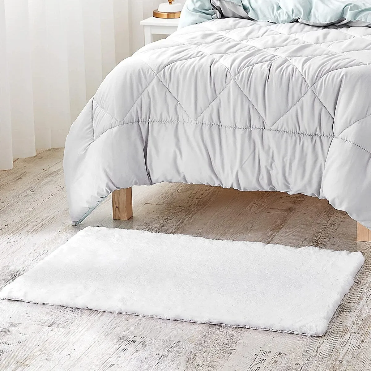 Chunky Bunny - Coma Inducer Runner Rug - White