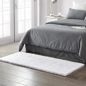 Chunky Bunny - Coma Inducer Runner Rug - White