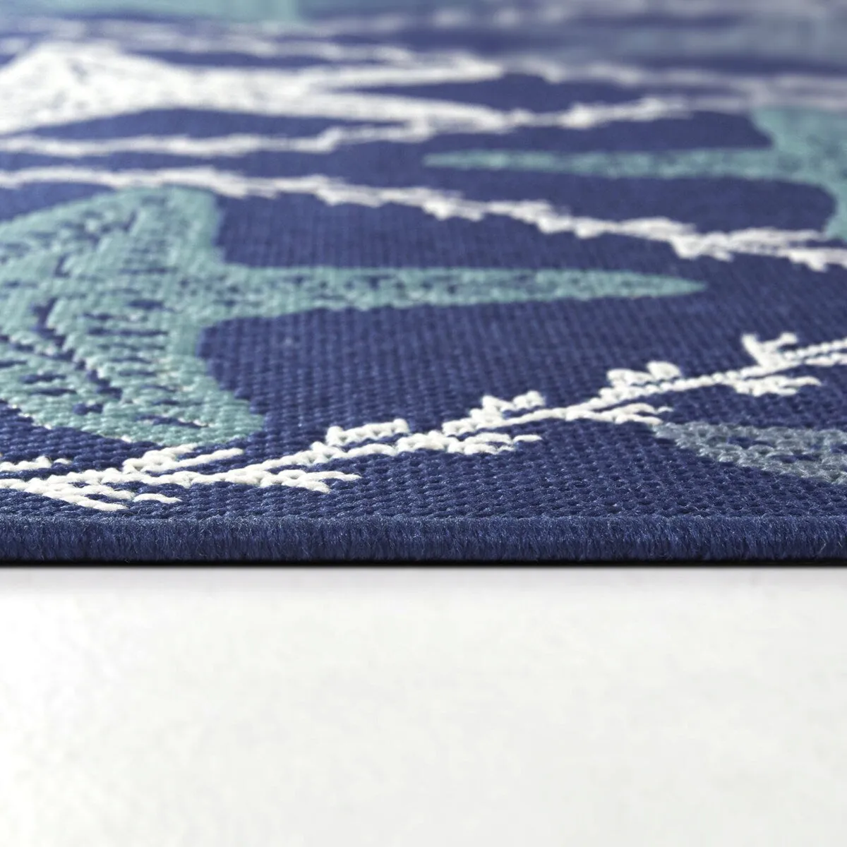 Endre Nautical Starfish Indoor/Outdoor Area Rug