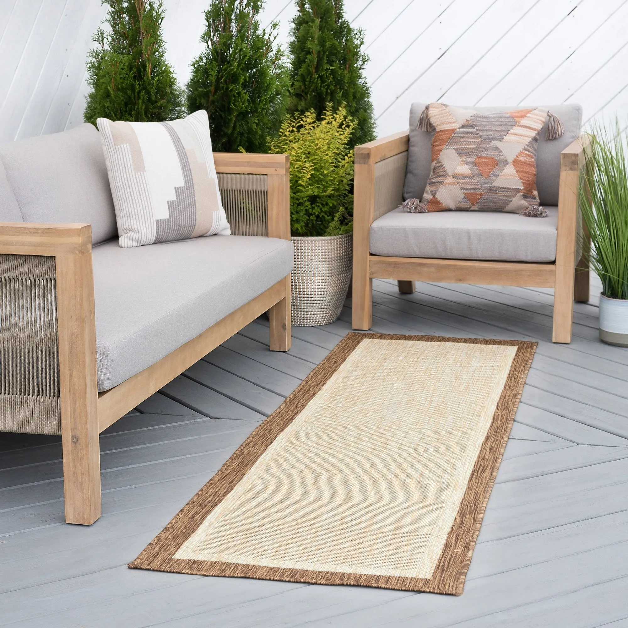 Exo Coastal Border Indoor/Outdoor Area Rug
