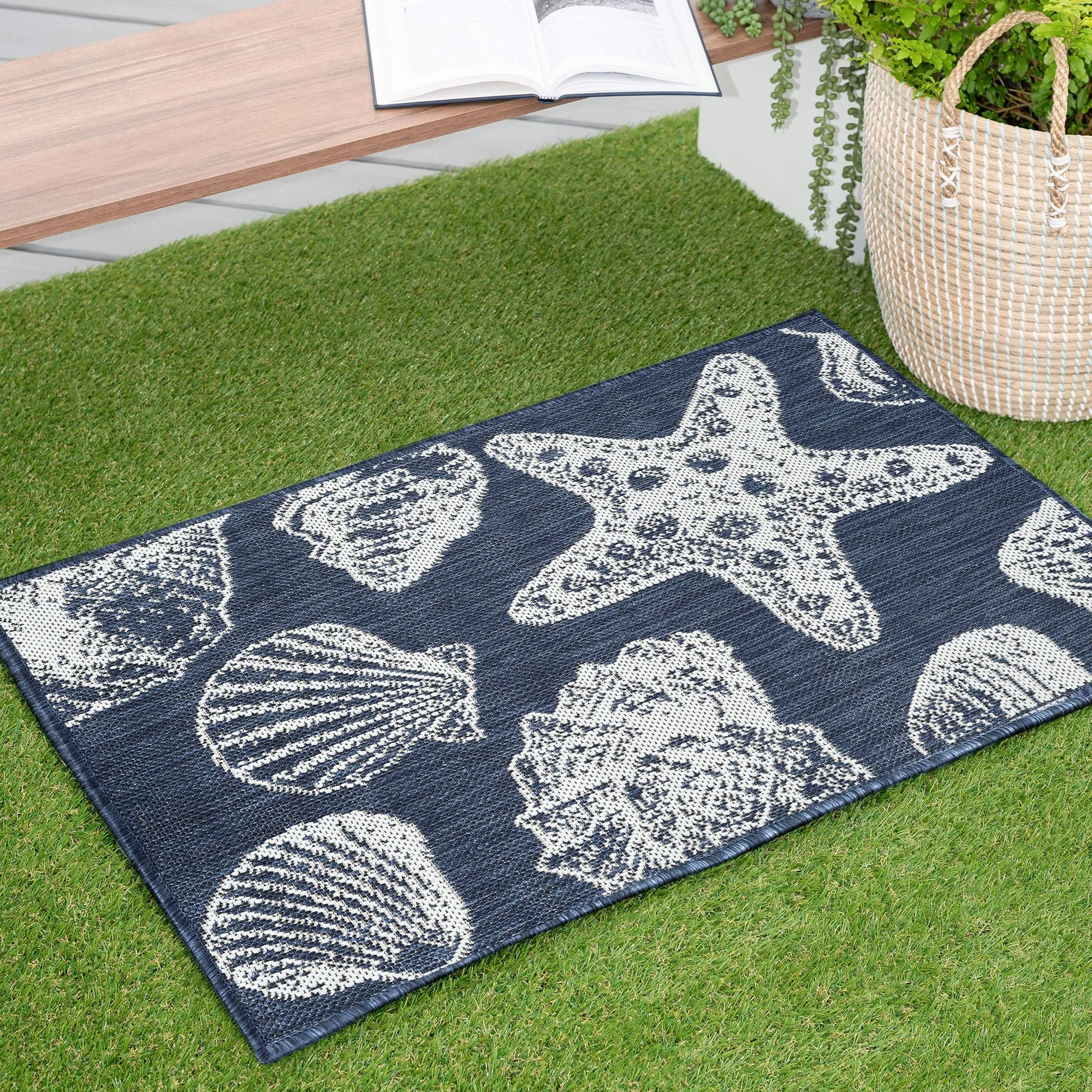 Exo Coastal Graphic Print Indoor/Outdoor Area Rug