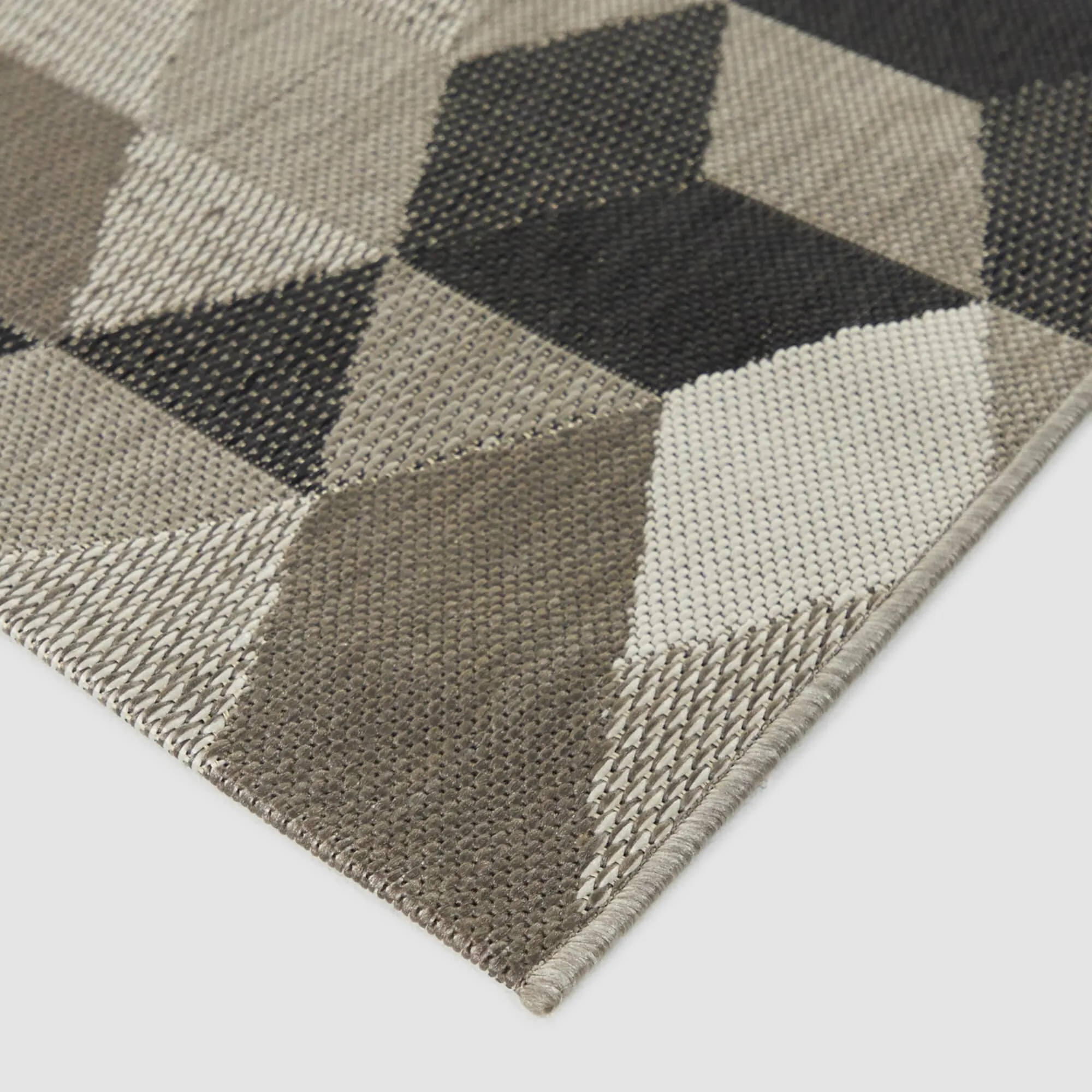 Felix Geometric Indoor/Outdoor Area Rug