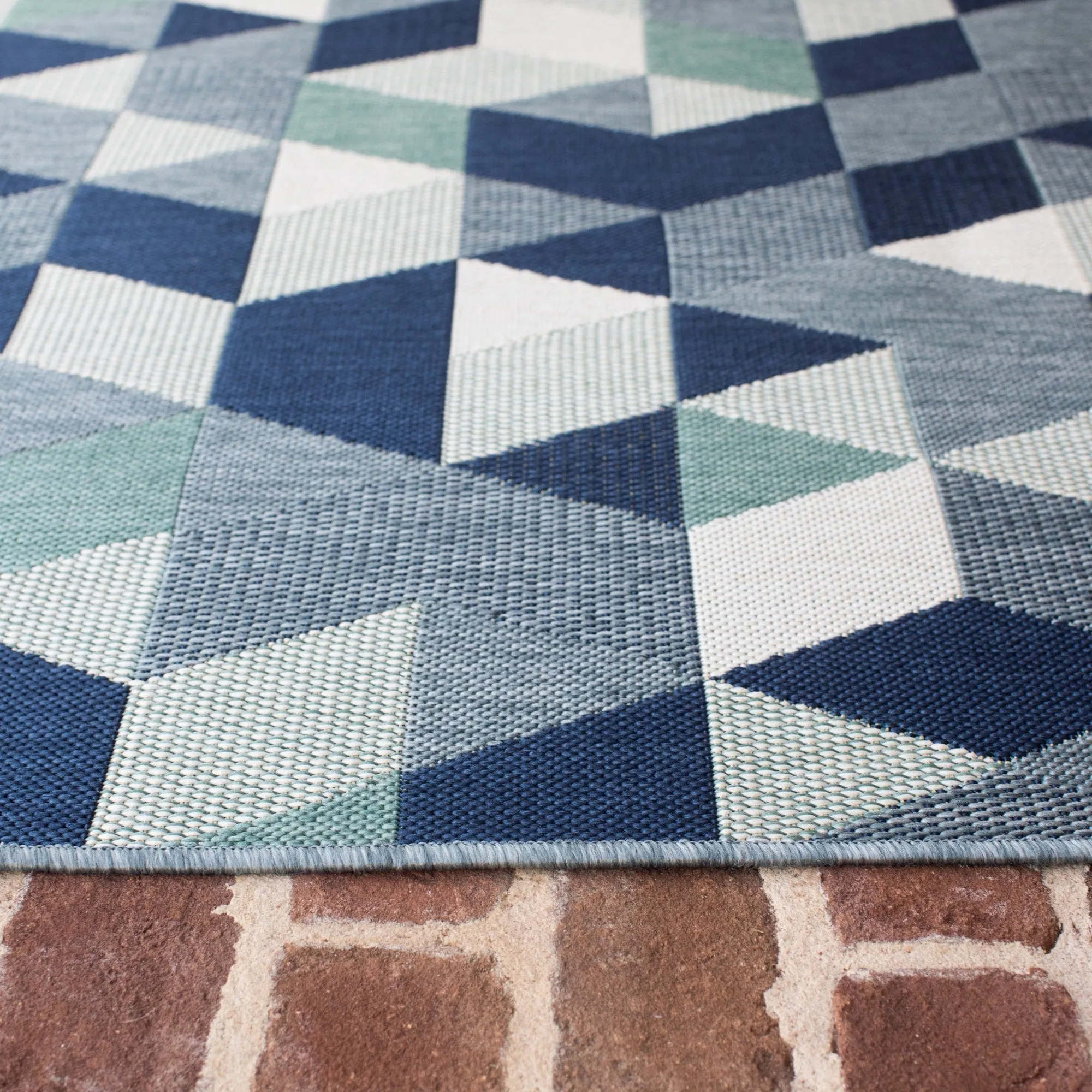 Felix Geometric Indoor/Outdoor Area Rug