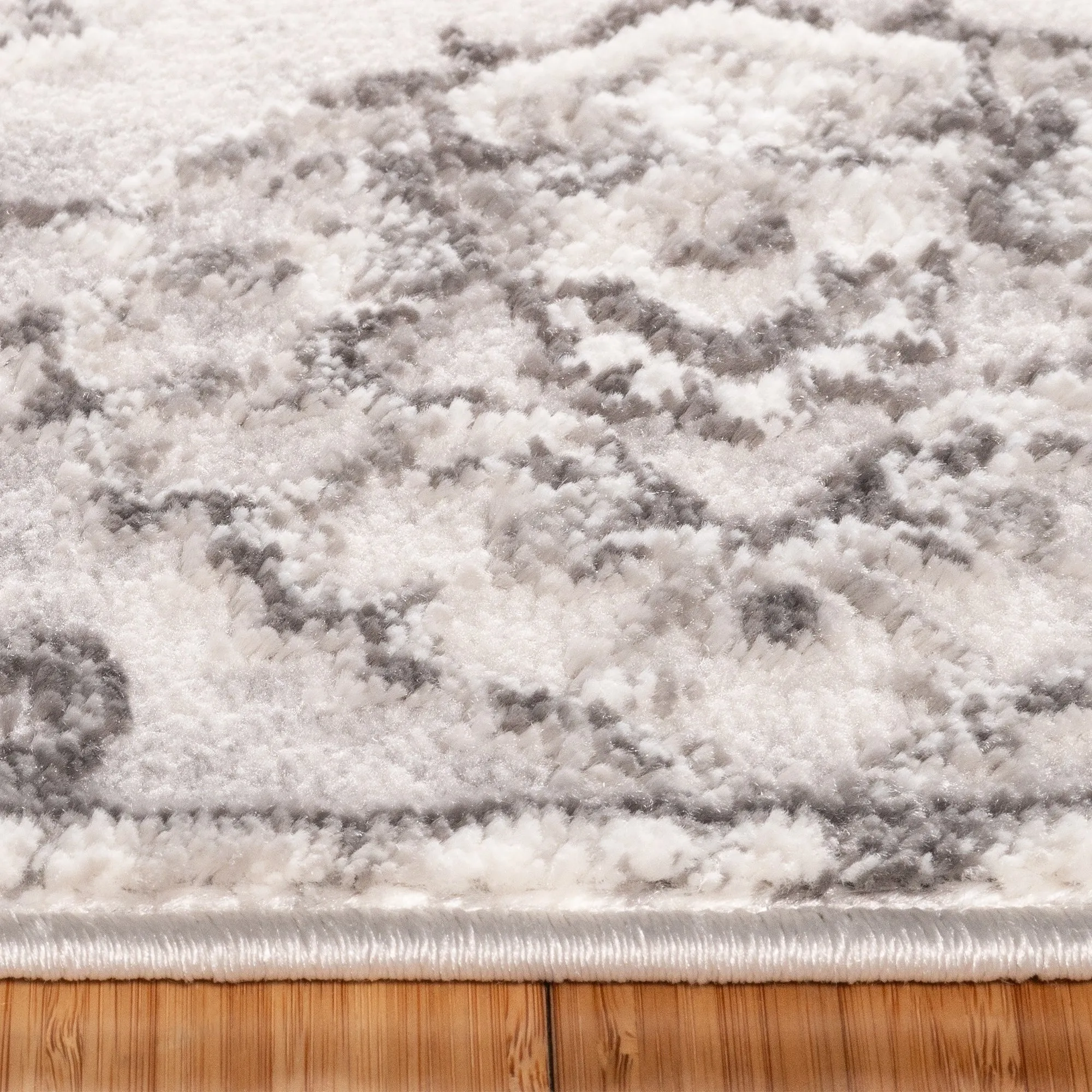 Gertmenian Flora Transitional Casual Modern Soft High-Low Polypropylene Polyester Indoor Area Rug Collection
