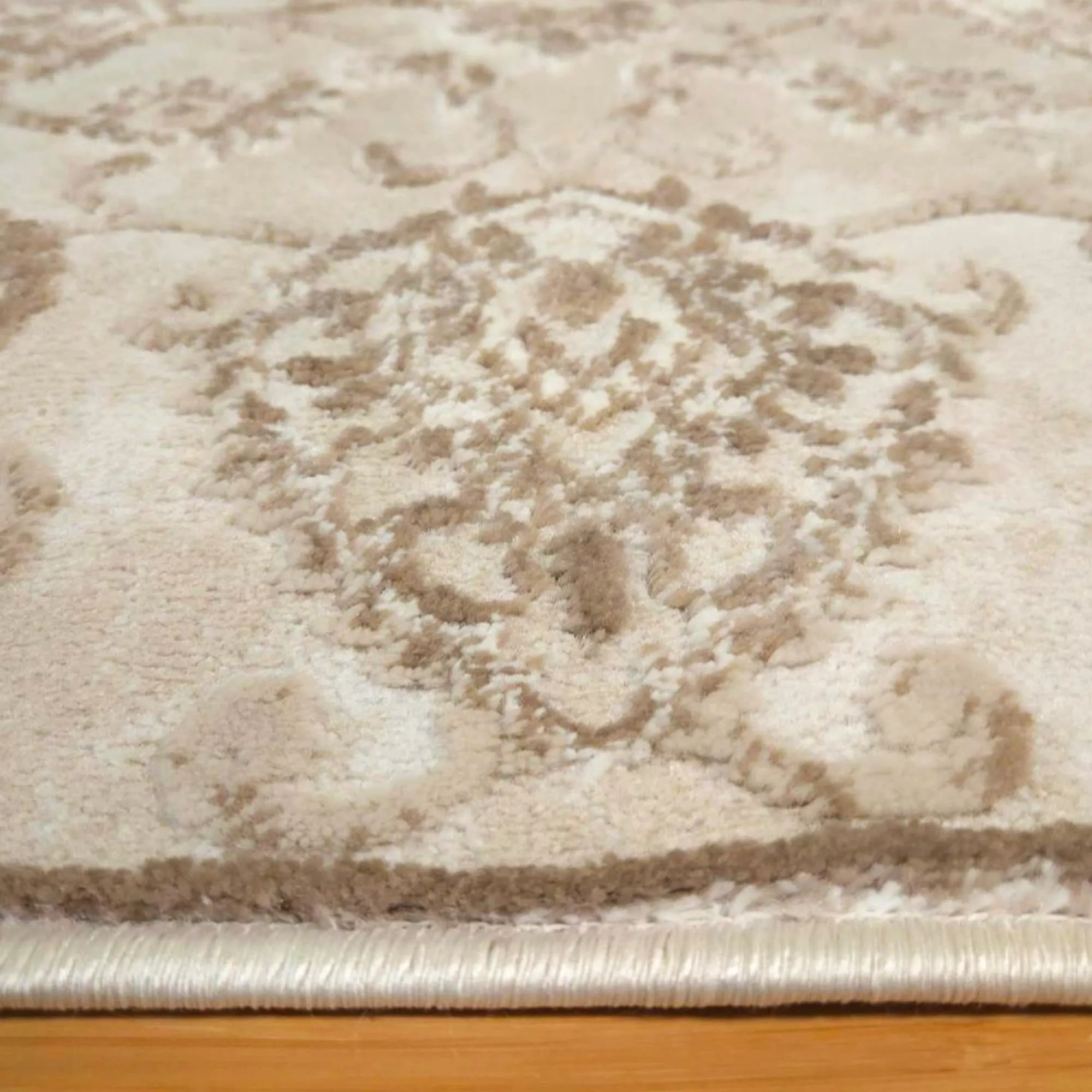 Gertmenian Flora Transitional Casual Modern Soft High-Low Polypropylene Polyester Indoor Area Rug Collection