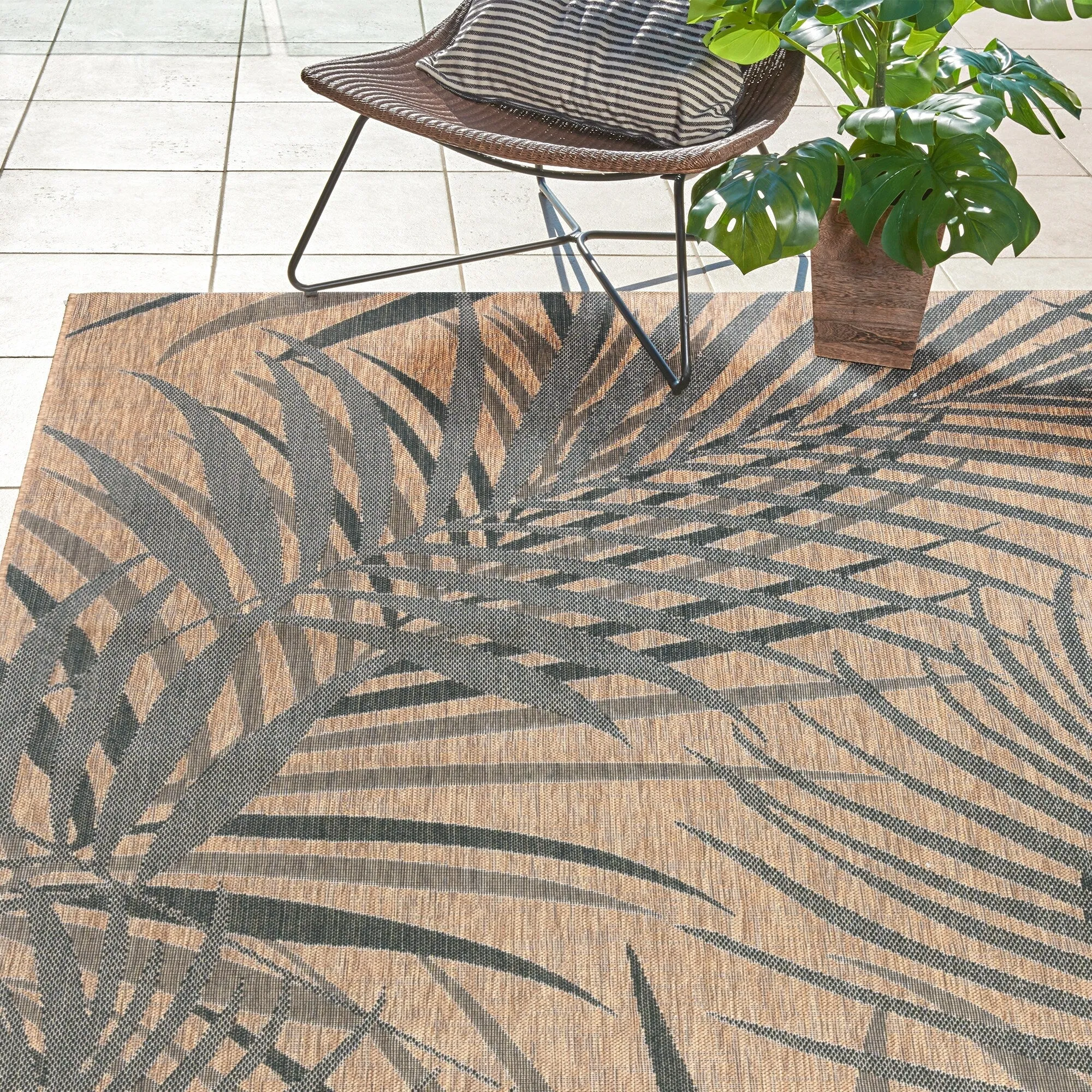Gertmenian Paseo Paume Casual Palm Leaf Flatweave Indoor/ Outdoor Area Rug
