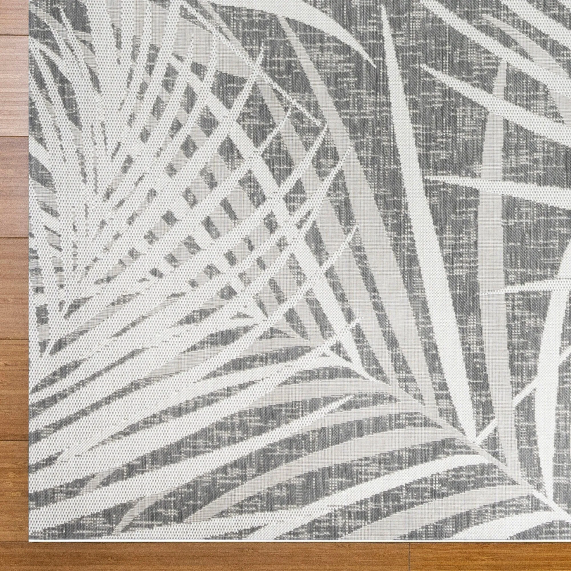 Gertmenian Paseo Paume Casual Palm Leaf Flatweave Indoor/ Outdoor Area Rug
