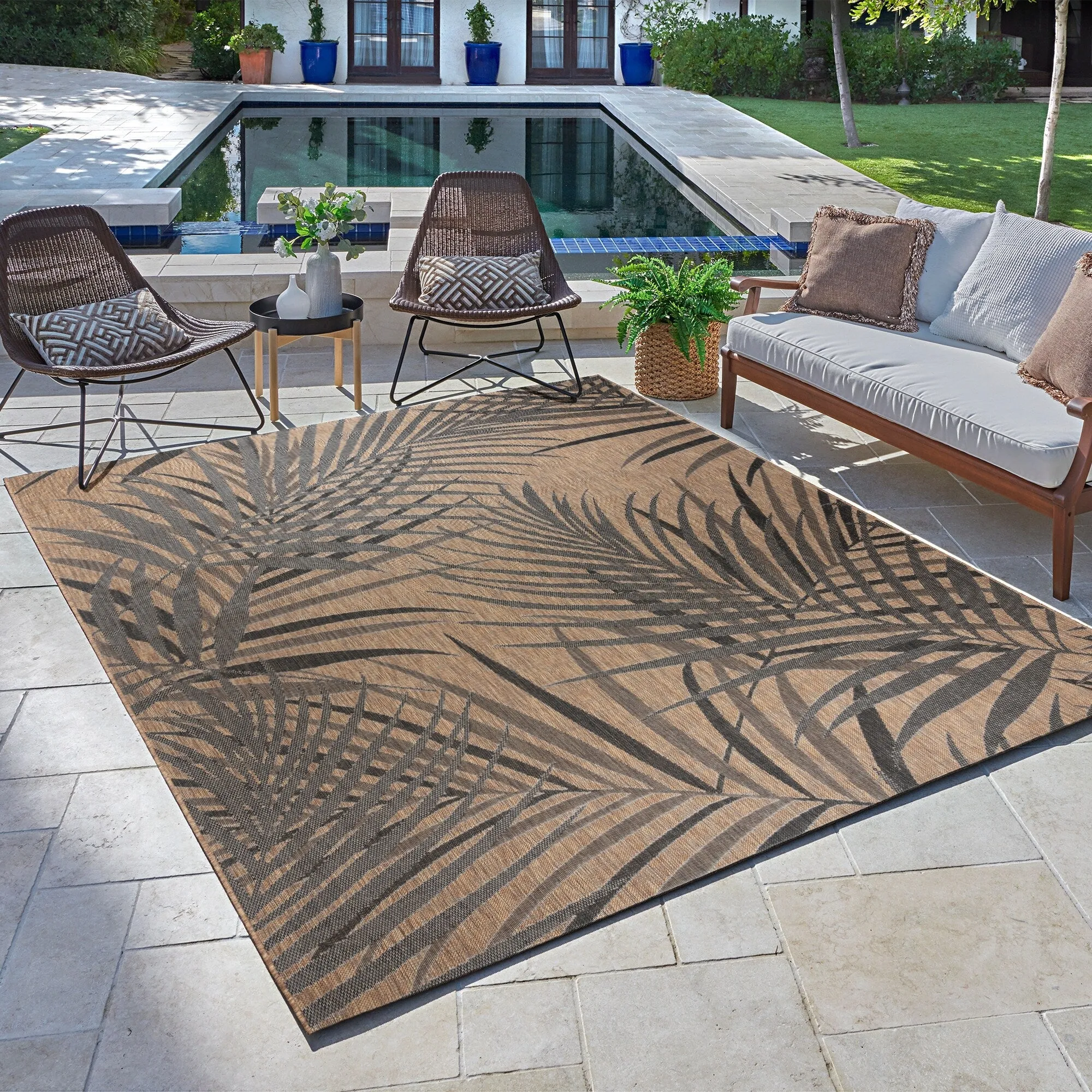 Gertmenian Paseo Paume Casual Palm Leaf Flatweave Indoor/ Outdoor Area Rug