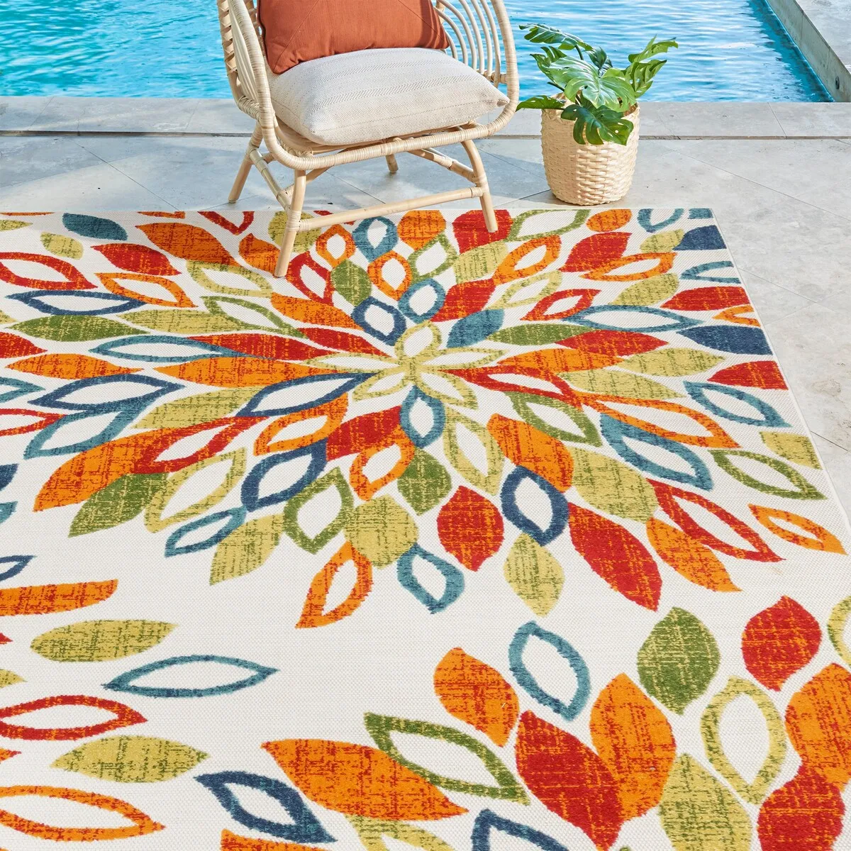 Gertmenian Zelda Floral Multicolored Indoor / Outdoor Area Rug.