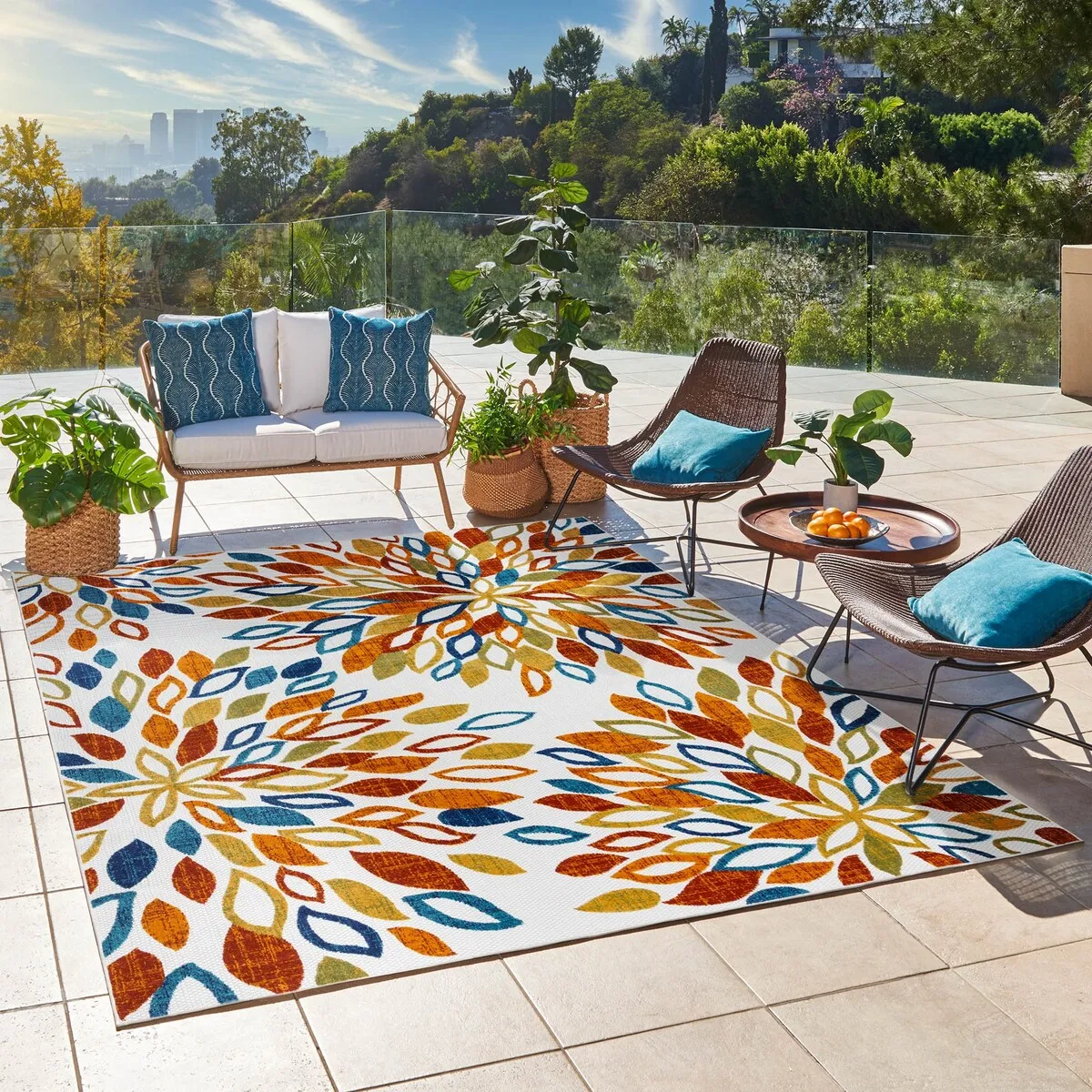 Gertmenian Zelda Floral Multicolored Indoor / Outdoor Area Rug.