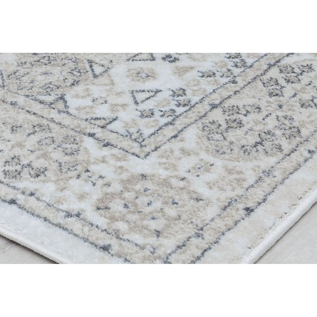 Hailey Geometric Medallion Traditional Area Rug by Rugs America