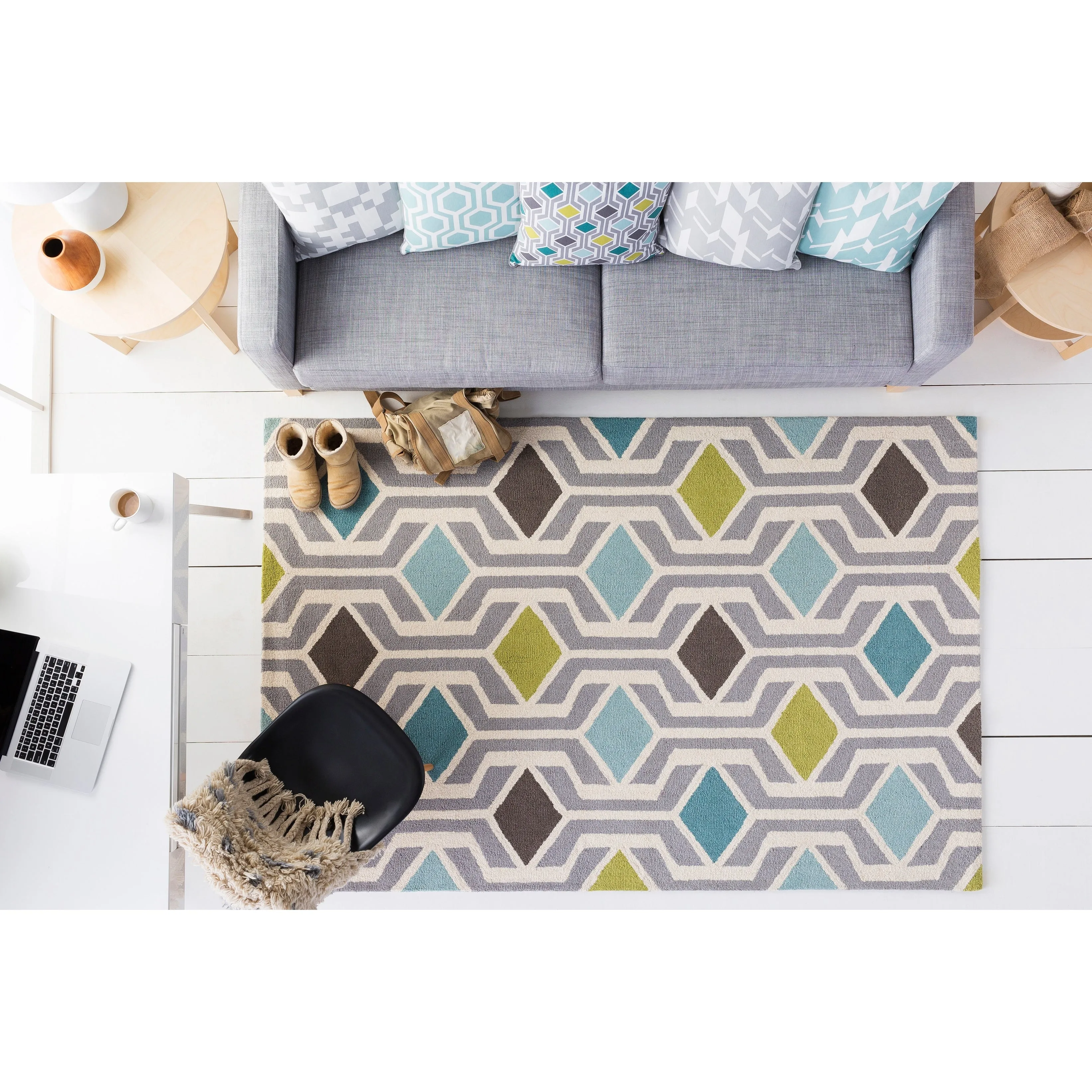Hand-Tufted Pass Wool Rug
