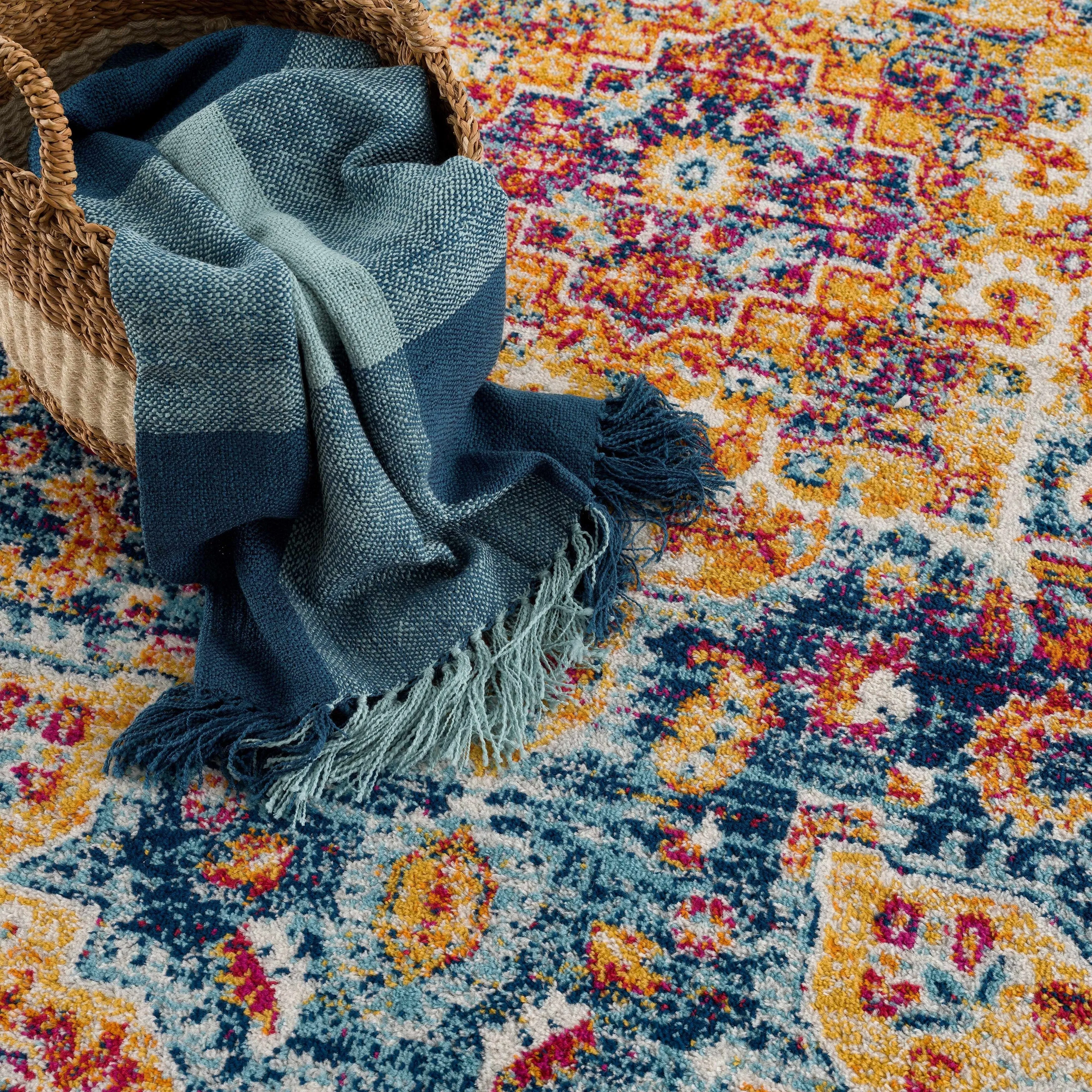 Hauteloom Istanbul Collection Vintage Oriental Traditional Medallion Area Rug