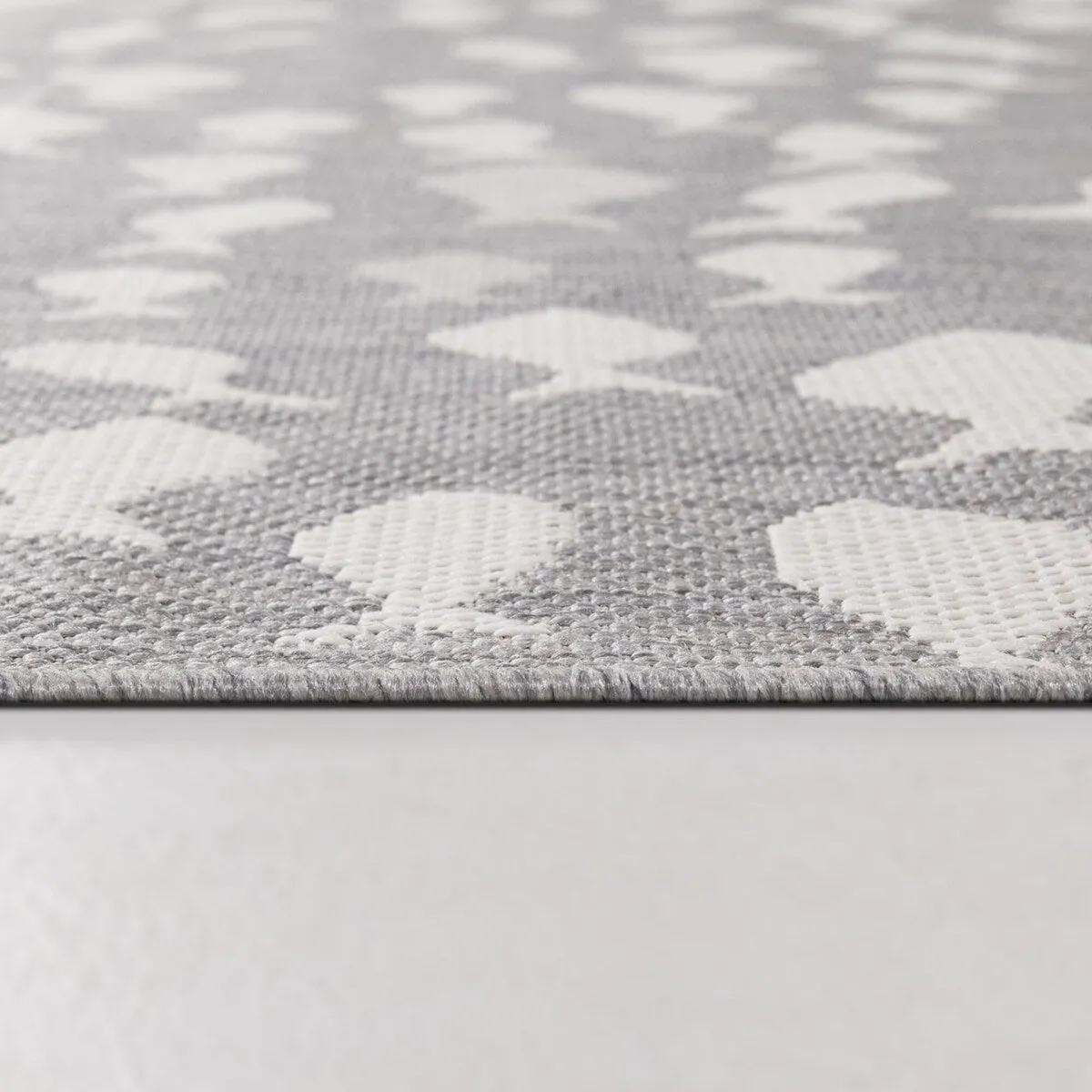Holbrook Coastal Fish Indoor/Outdoor Area Rug