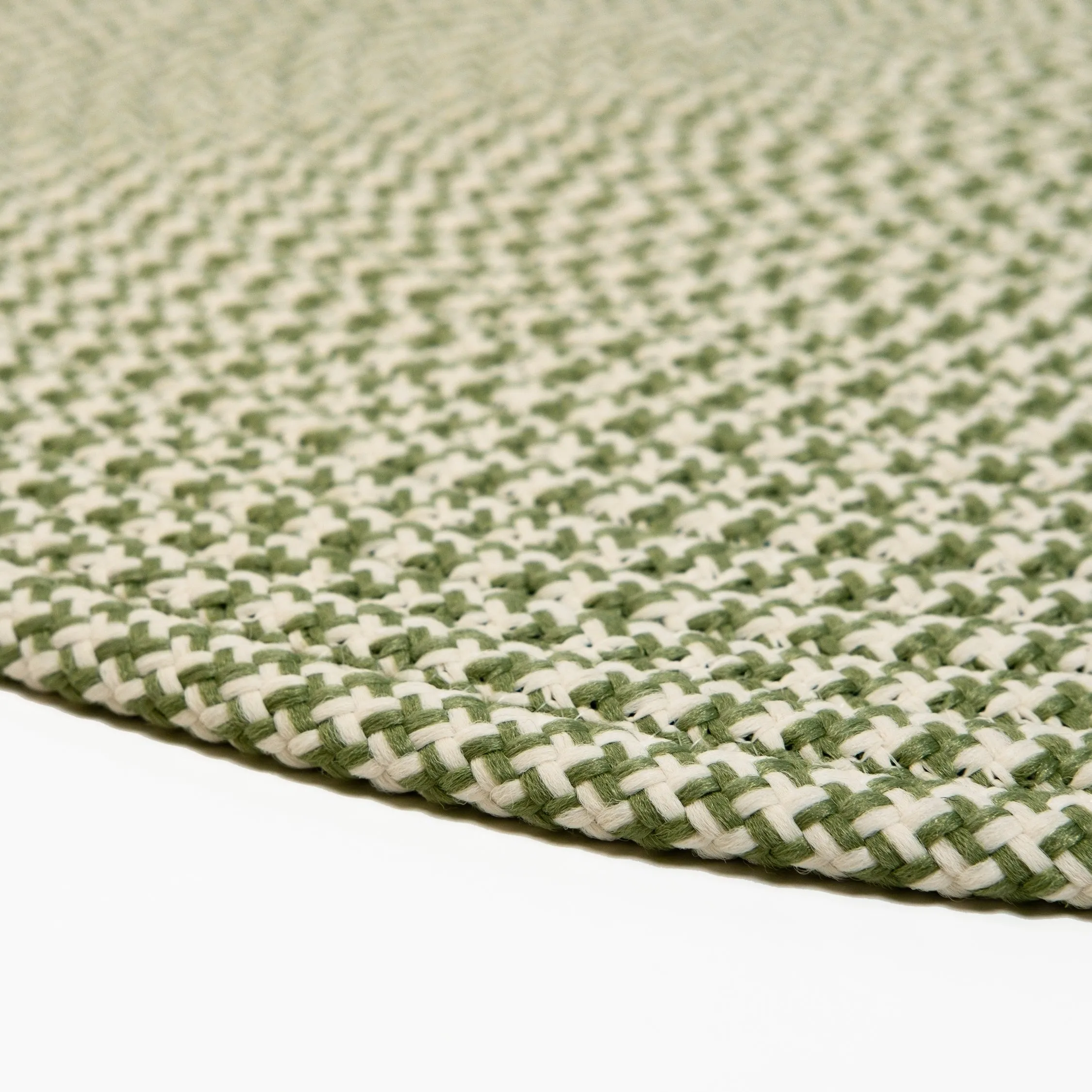 In-Outdoor Milton Houndstooth Tweed Braided Area Rug
