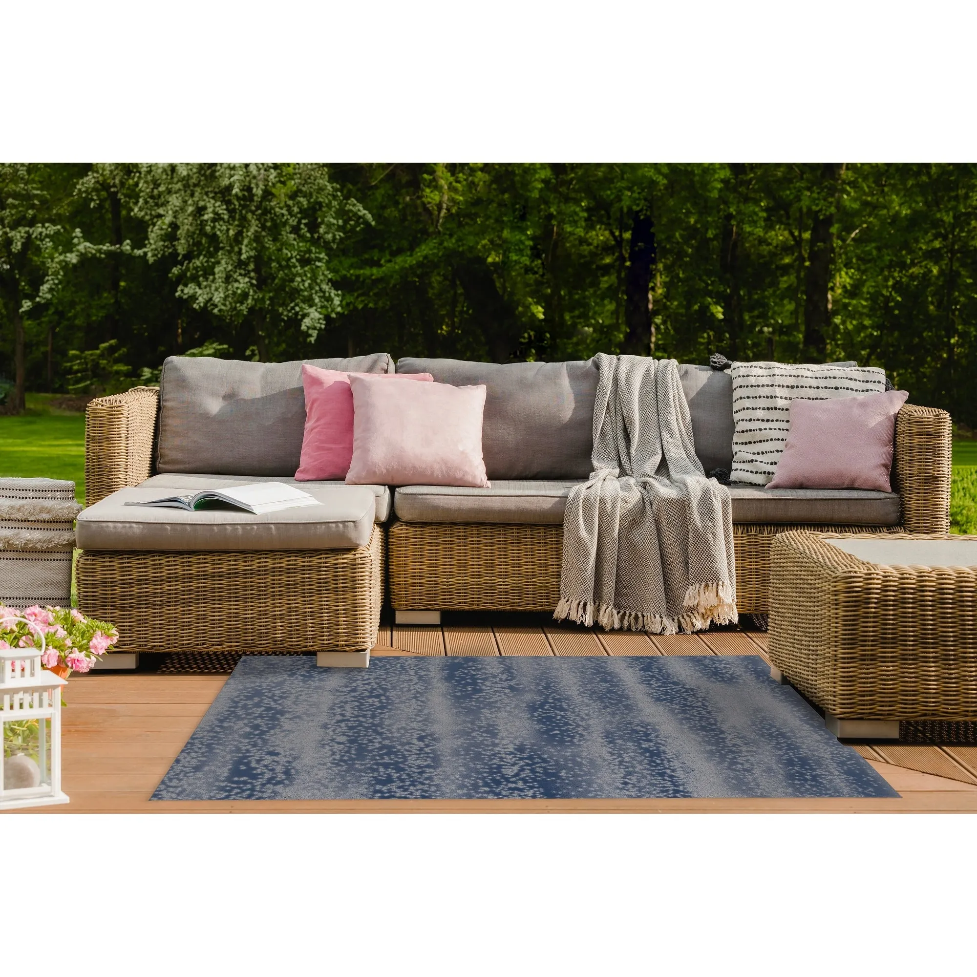 IVY NAVY Outdoor Rug By Kavka Designs