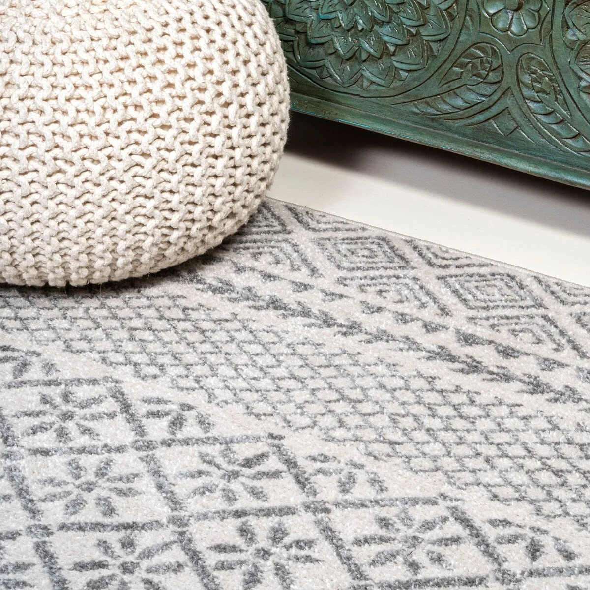 JONATHAN Y Amir Modern Geometric Boho Rug Area Rug