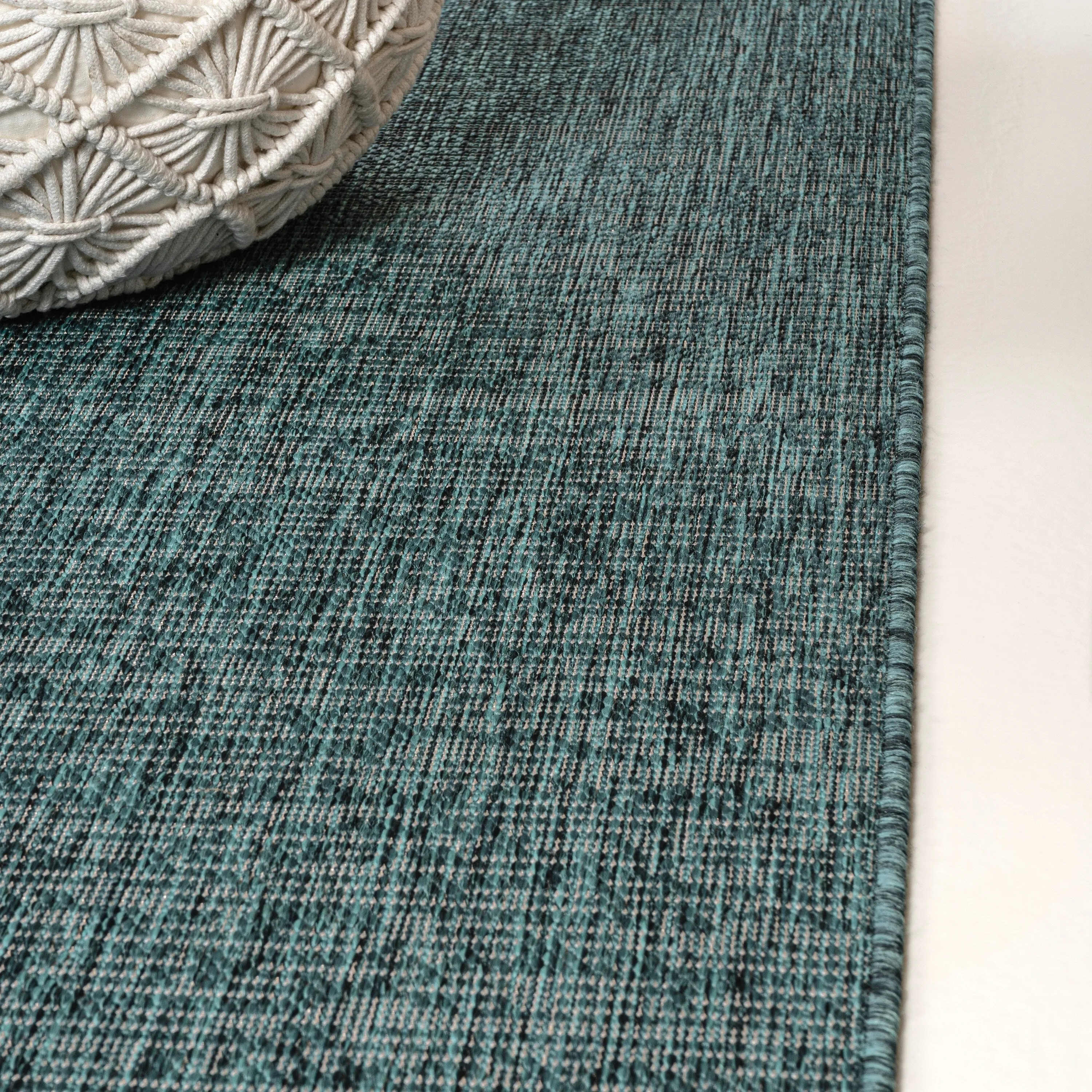 JONATHAN Y Darcy Modern Minimalist Mingled Solid Black/Cream Indoor/Outdoor Area Rug