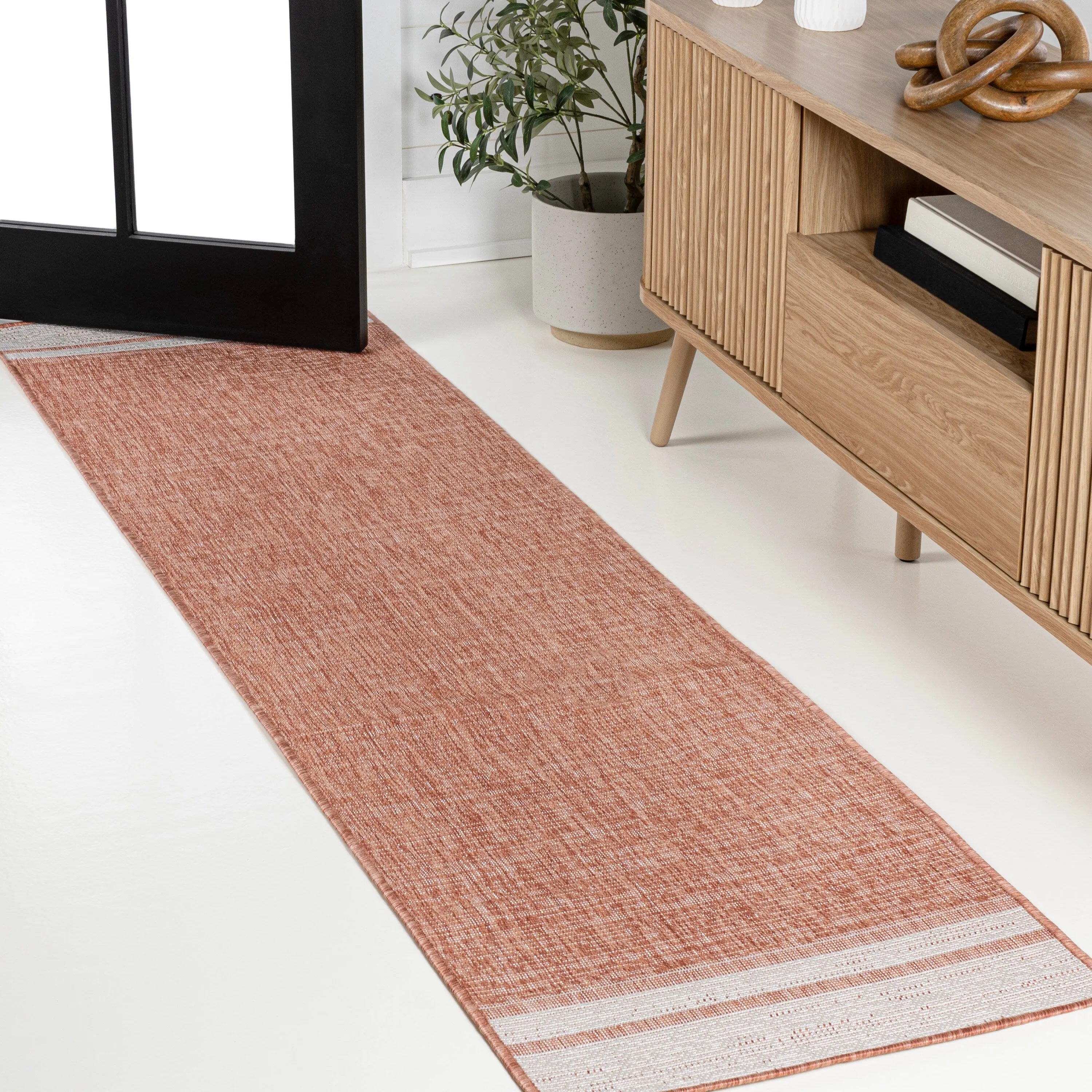 JONATHAN Y Darcy Modern Minimalist Mingled Solid Black/Cream Indoor/Outdoor Area Rug