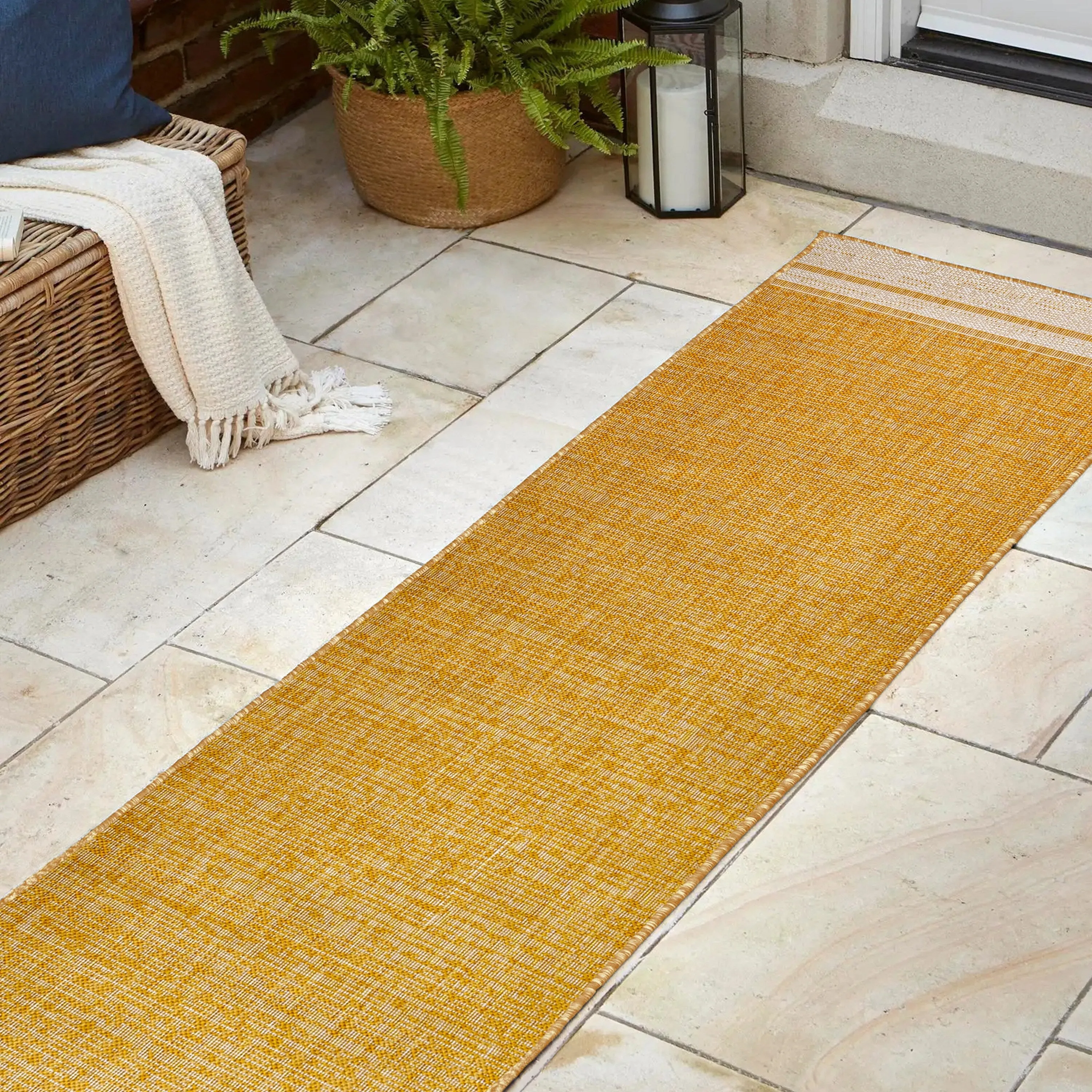 JONATHAN Y Darcy Modern Minimalist Mingled Solid Black/Cream Indoor/Outdoor Area Rug