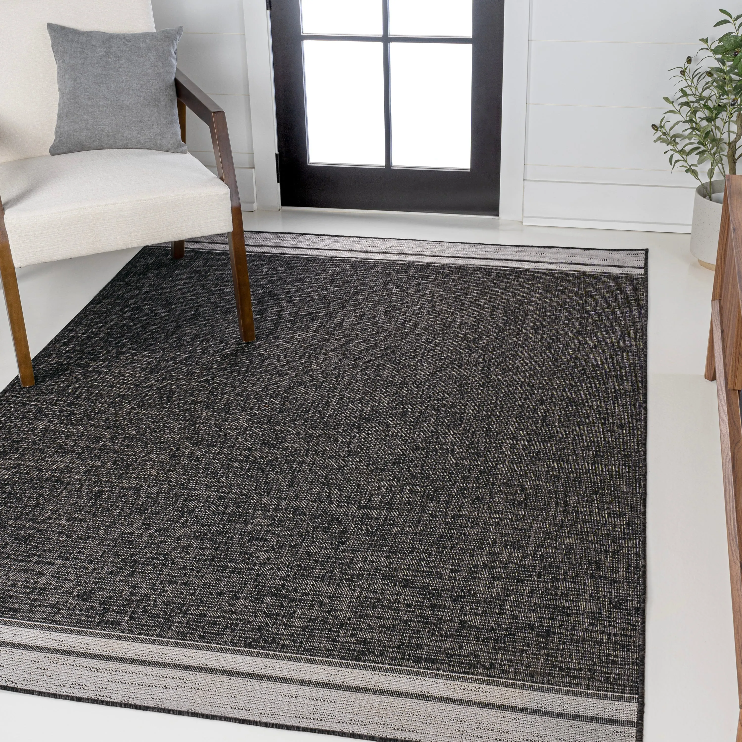 JONATHAN Y Darcy Modern Minimalist Mingled Solid Black/Cream Indoor/Outdoor Area Rug