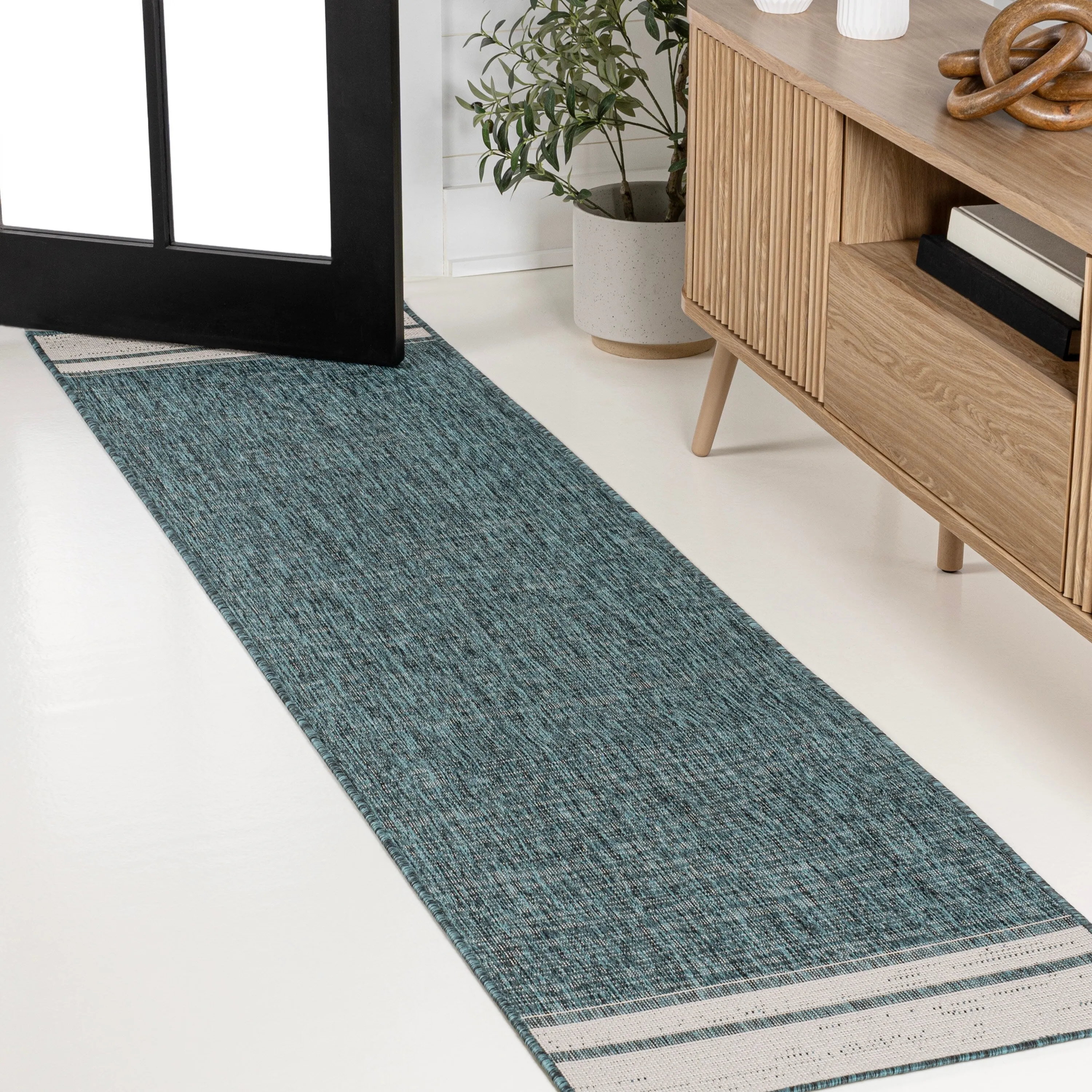 JONATHAN Y Darcy Modern Minimalist Mingled Solid Black/Cream Indoor/Outdoor Area Rug