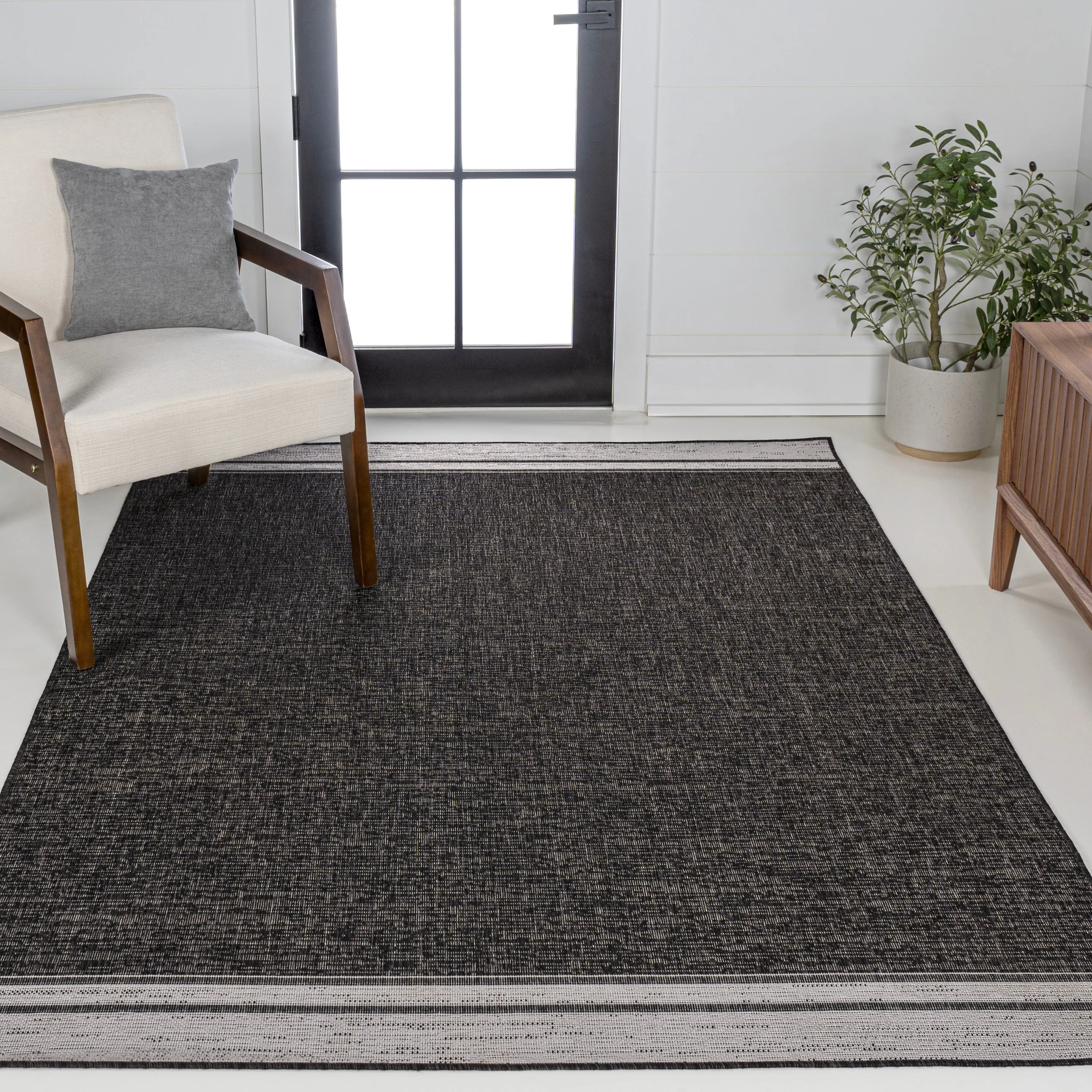 JONATHAN Y Darcy Modern Minimalist Mingled Solid Black/Cream Indoor/Outdoor Area Rug