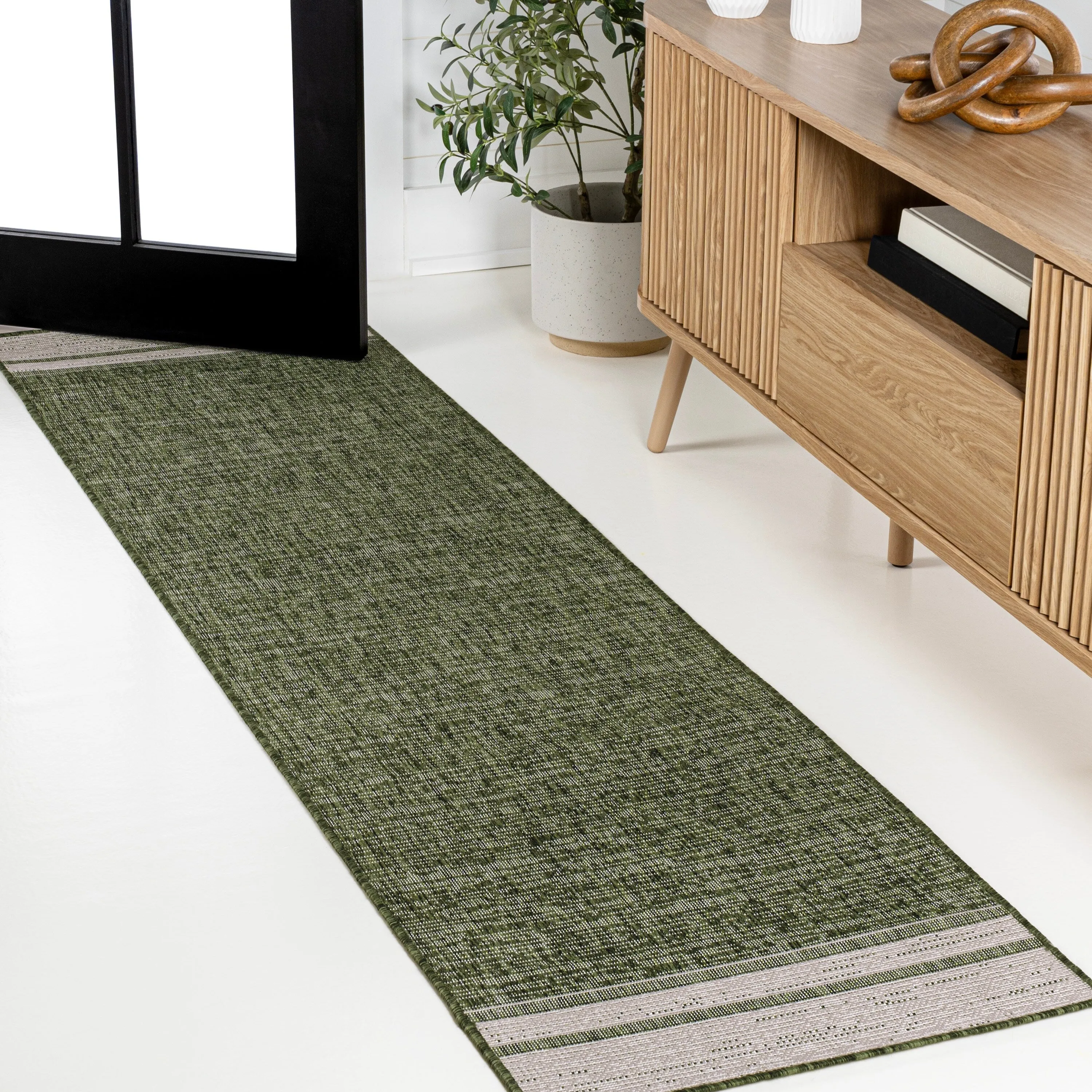 JONATHAN Y Darcy Modern Minimalist Mingled Solid Black/Cream Indoor/Outdoor Area Rug