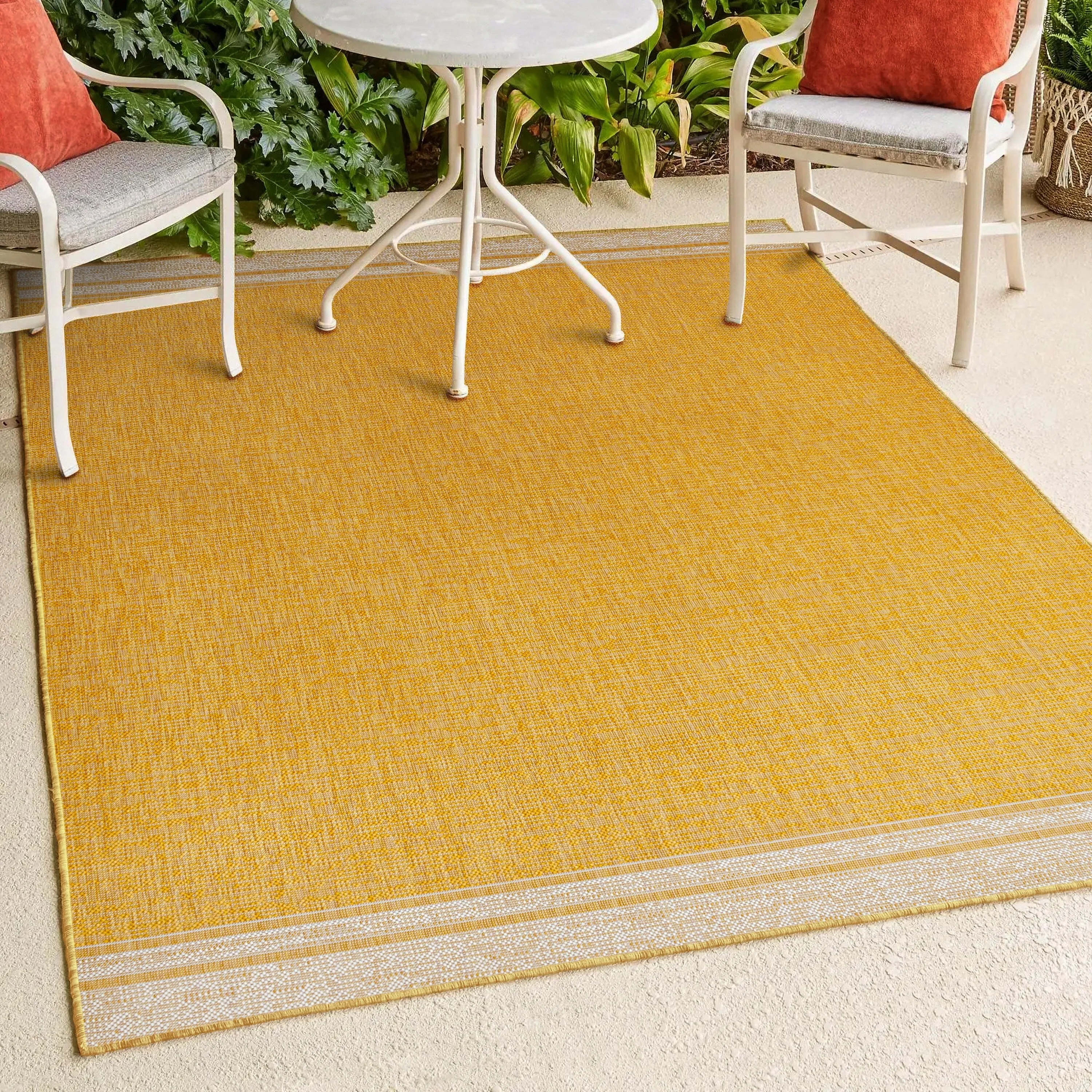 JONATHAN Y Darcy Modern Minimalist Mingled Solid Black/Cream Indoor/Outdoor Area Rug