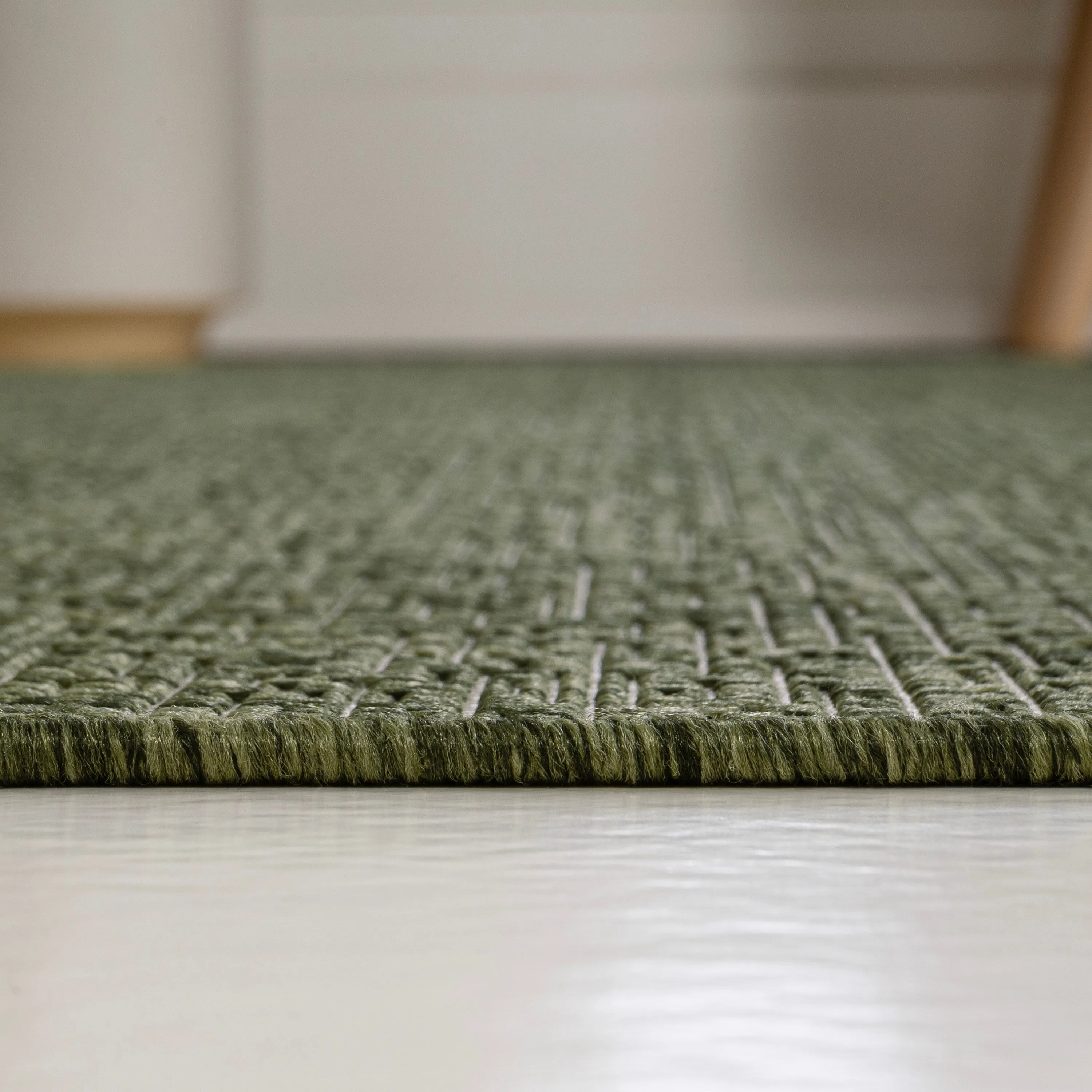 JONATHAN Y Darcy Modern Minimalist Mingled Solid Black/Cream Indoor/Outdoor Area Rug