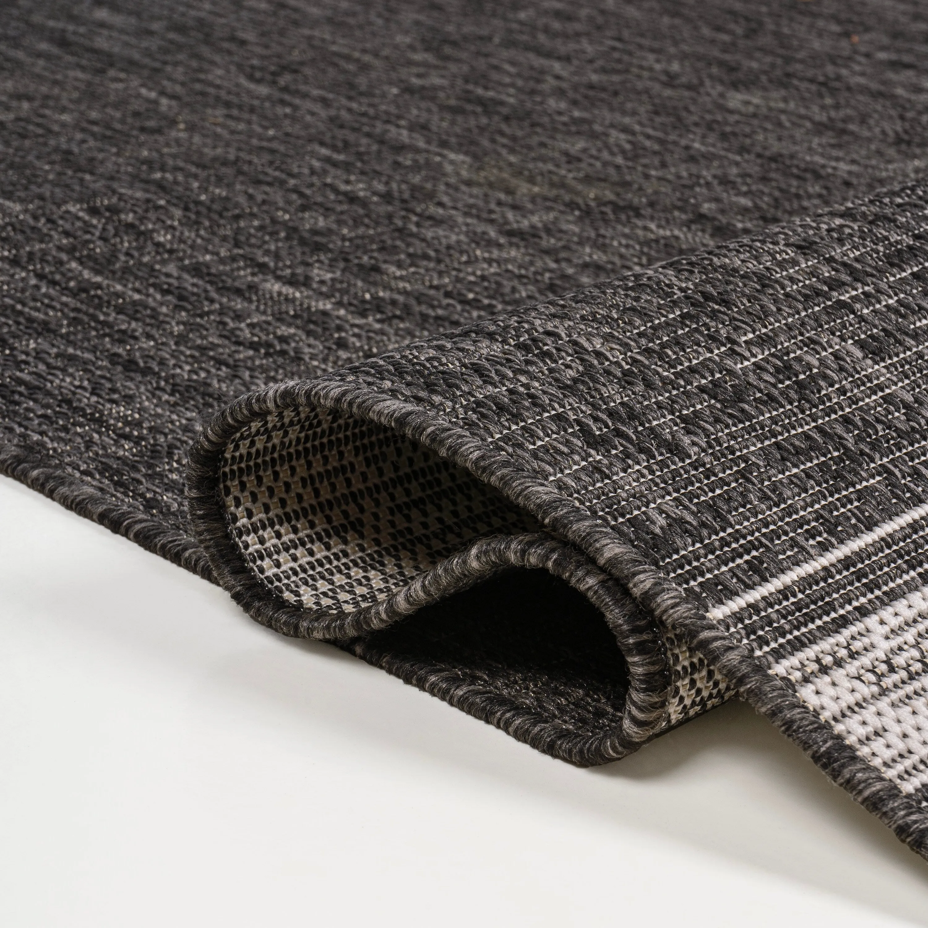 JONATHAN Y Darcy Modern Minimalist Mingled Solid Black/Cream Indoor/Outdoor Area Rug